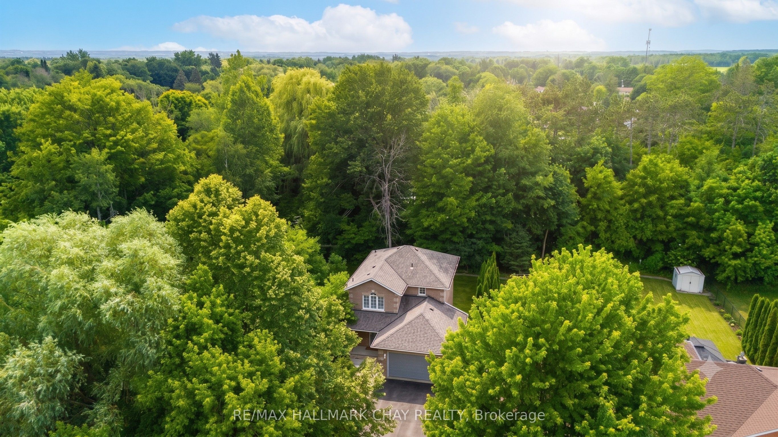 23 Burbank Circle, Adjala-Tosorontio, ON L0M 1J0 photo 2