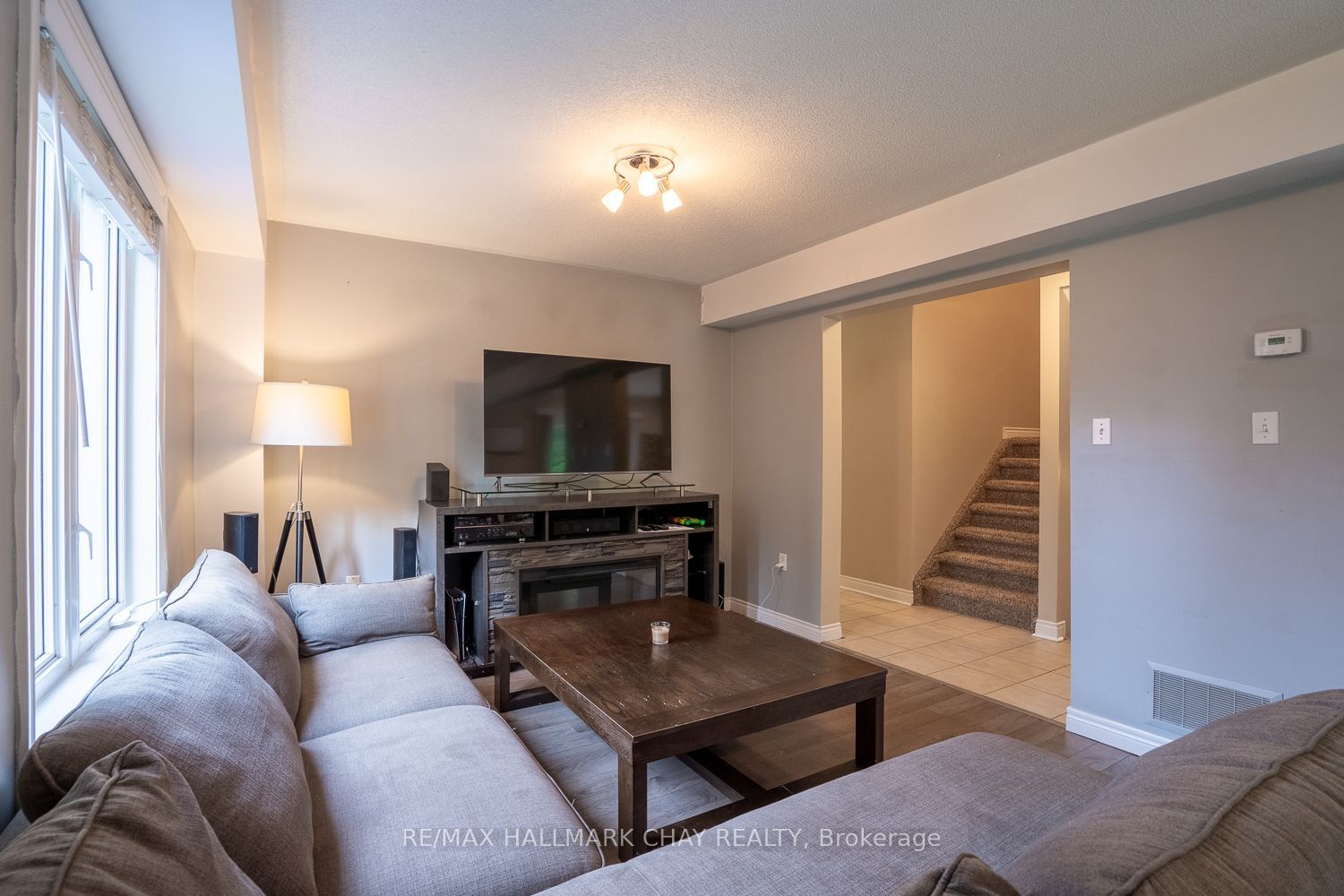 23 Burbank Circle, Adjala-Tosorontio, ON L0M 1J0 photo 5