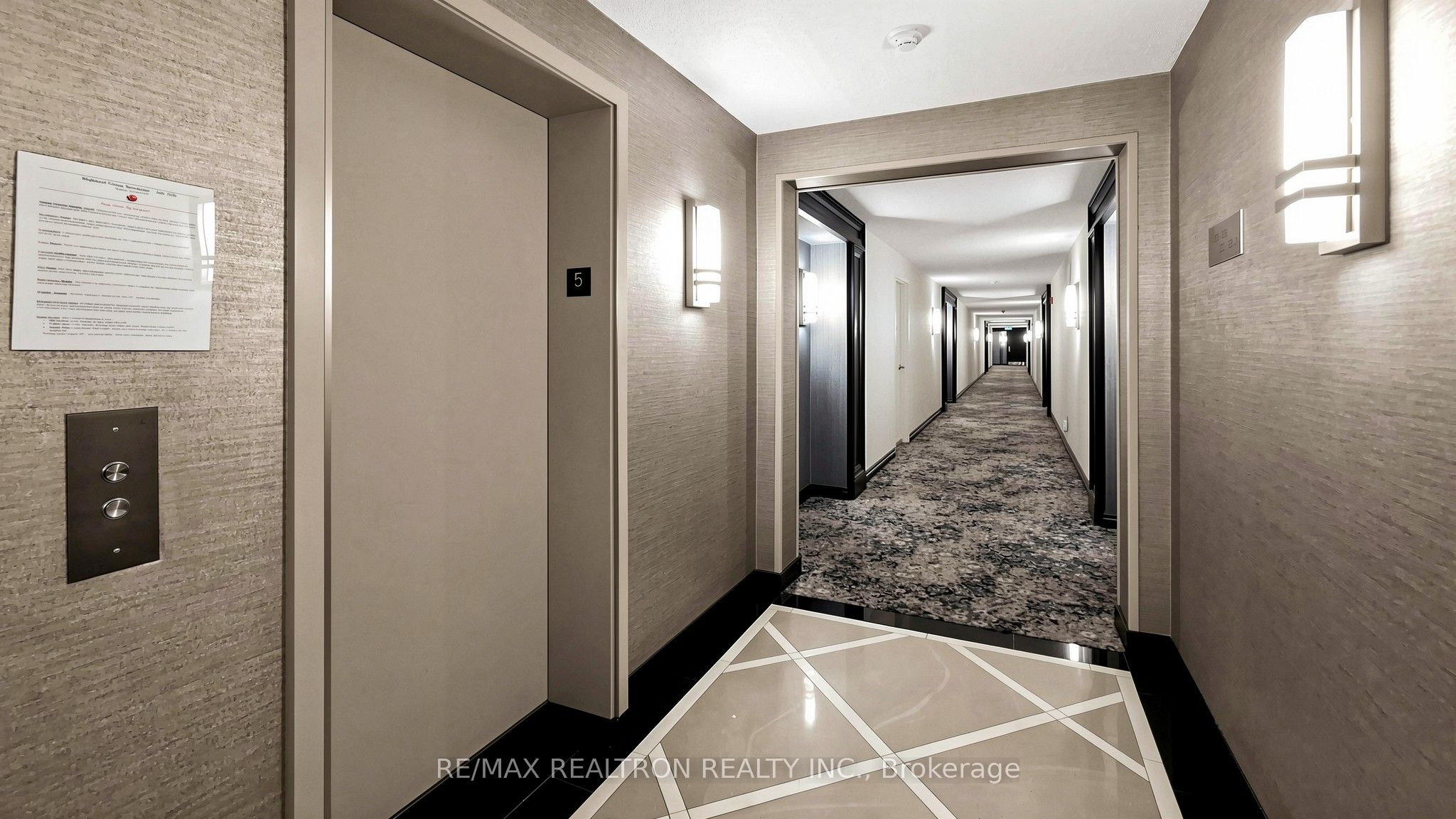 14924 Yonge Street 521, Aurora, ON L4G 1M7 photo 5