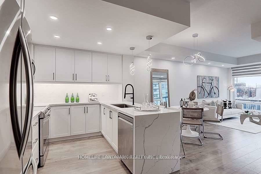 8110 Birchmount Road 912, Markham, ON L6G 0E3 photo 3
