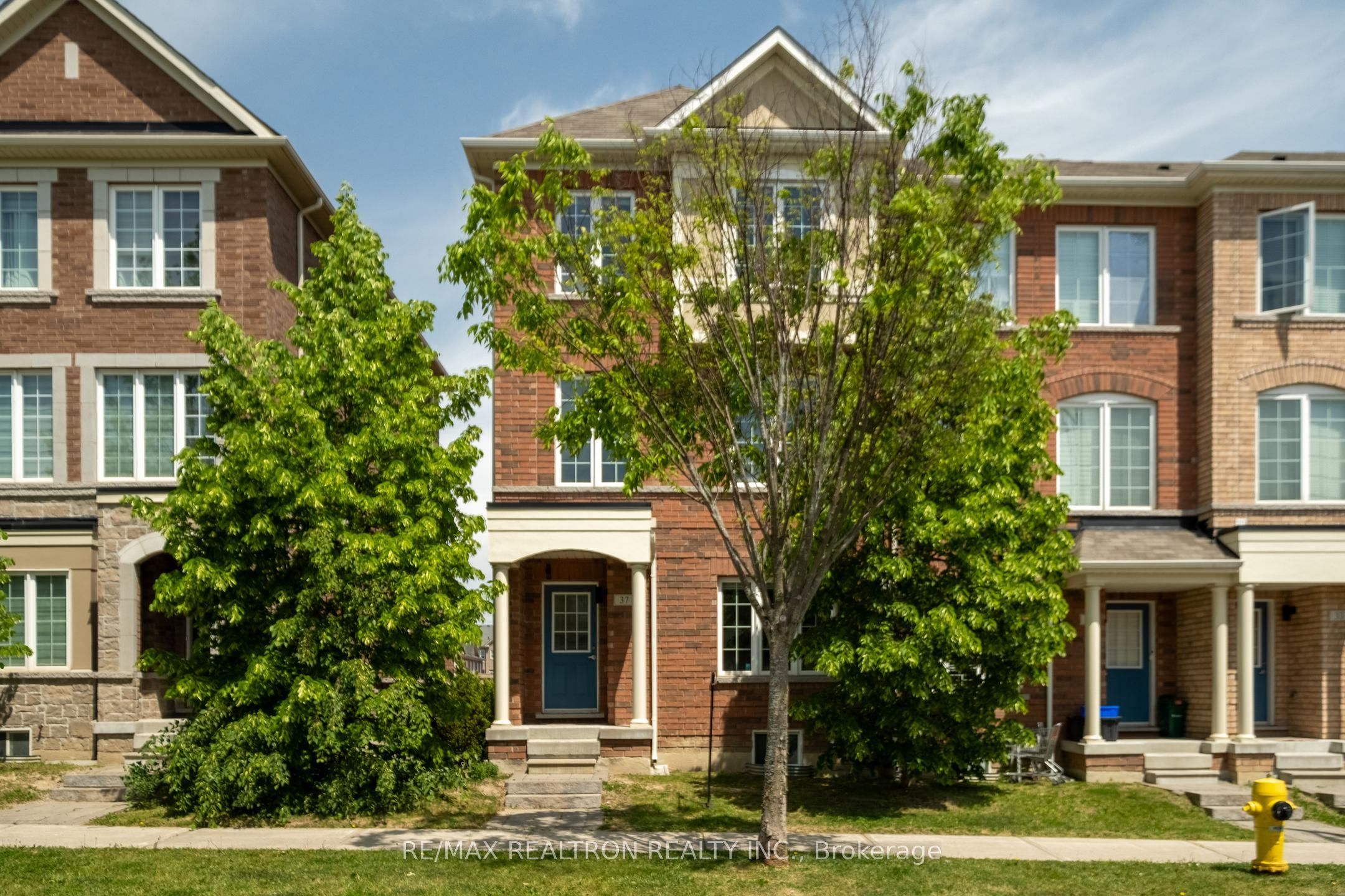 37 Torah Gate, Vaughan, ON L6A 4Y4 photo 4