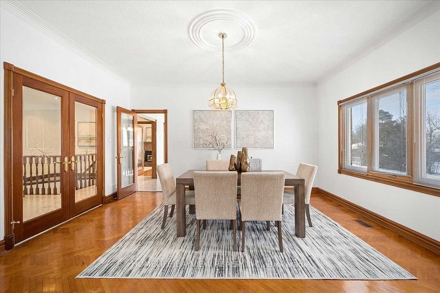 49 Lund Street, Richmond Hill, ON L4C 9V7 photo 4