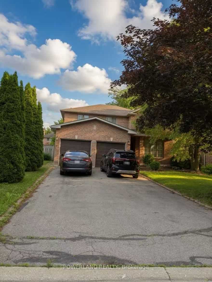 816 Hollander Road, Newmarket, ON L3Y 8H4