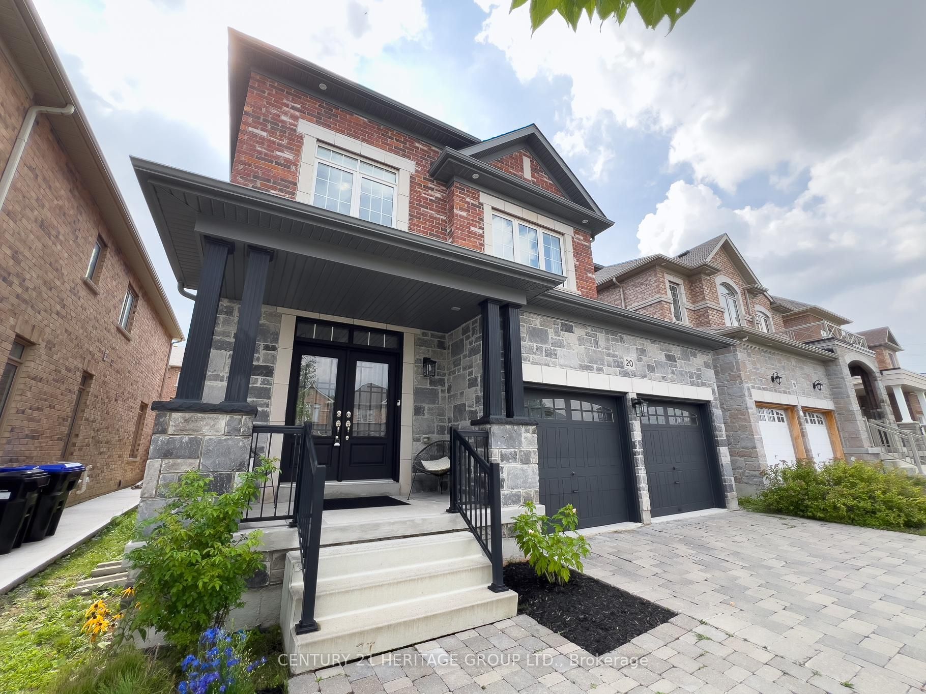 20 Barrow Avenue, Bradford West Gwillimbury, ON L3Z 0W1 photo 3