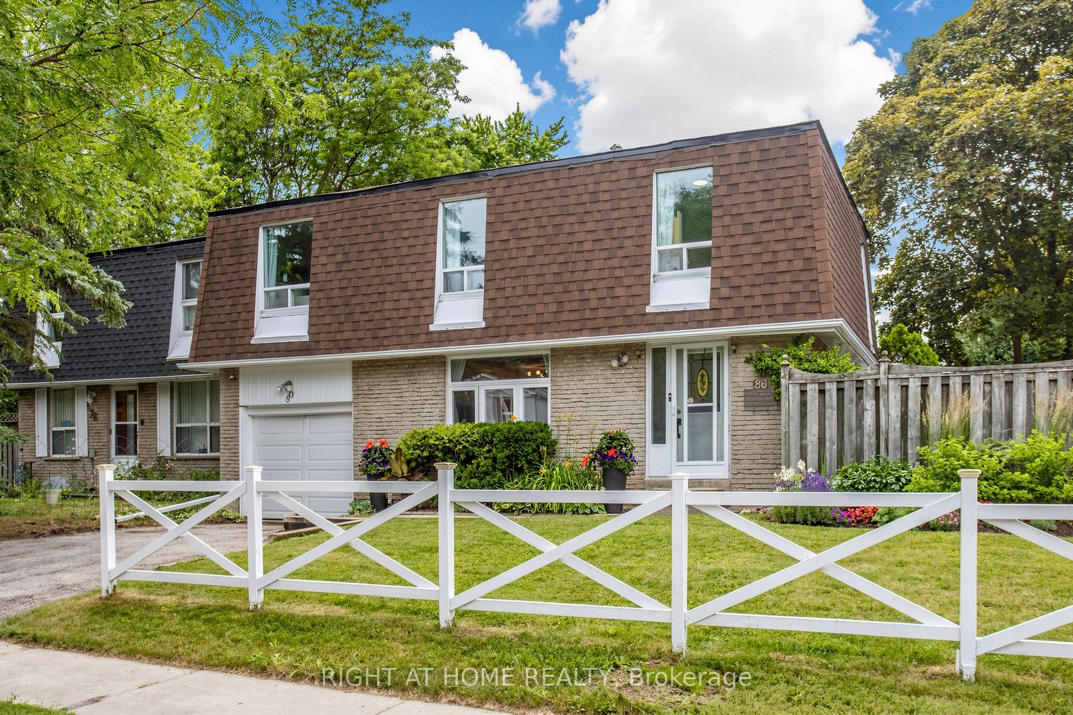 80 Lillooet Crescent, Richmond Hill, ON L4C 5A7 photo 3