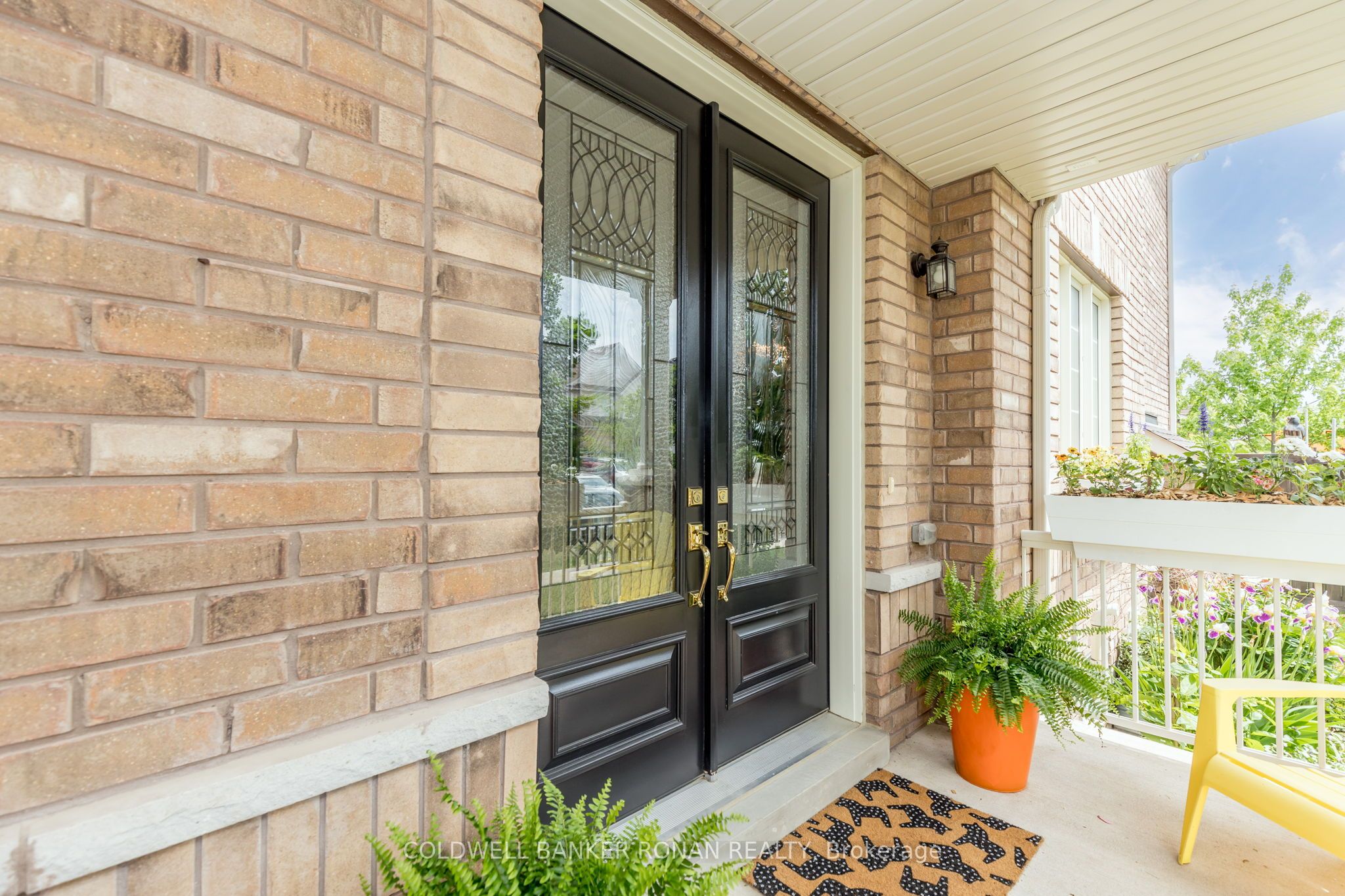 71 Cauthers Crescent, New Tecumseth, ON L9R 0L2 photo 2