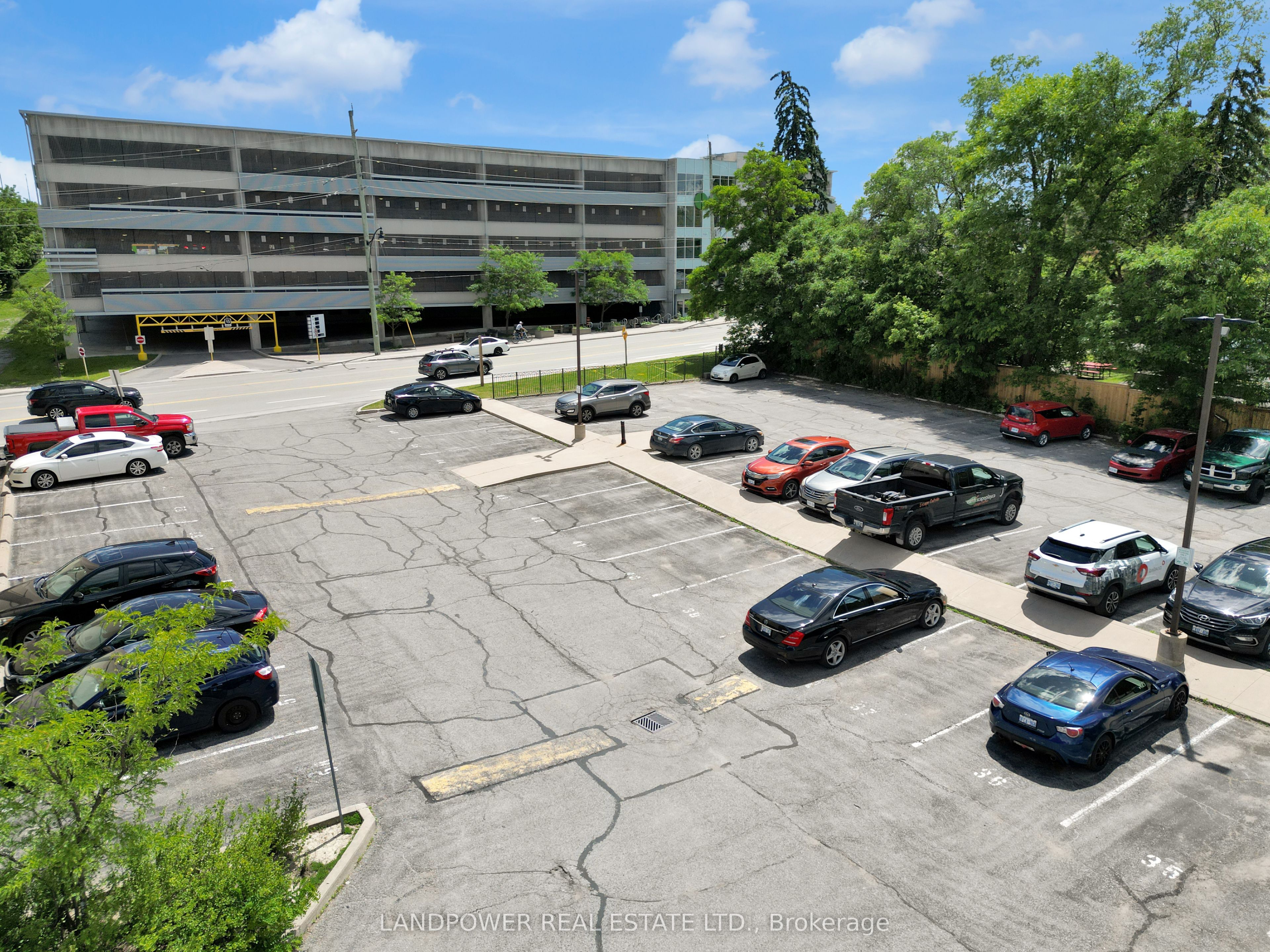 160 Wellington Street E 301, Aurora, ON L4G 1J3 photo 3