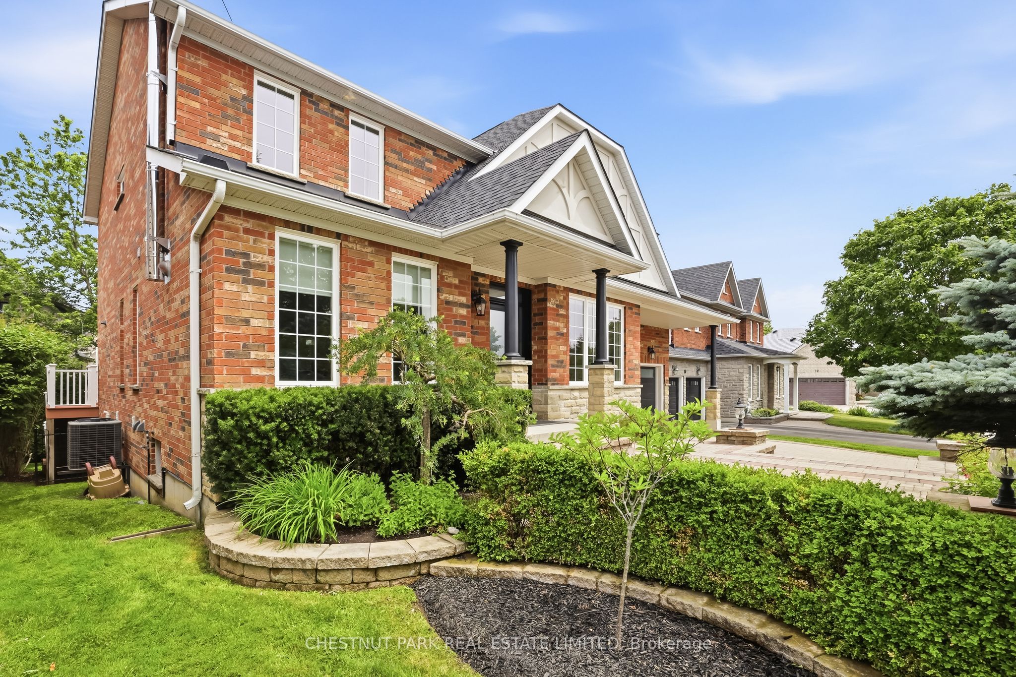 8 Cyril Richardson Court, Uxbridge, ON L9P 2A8 photo 4