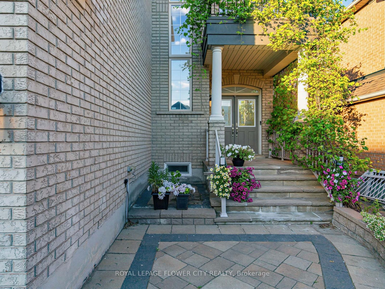 9 Arden Valley Street, Richmond Hill, ON L4E 4J3 photo 3