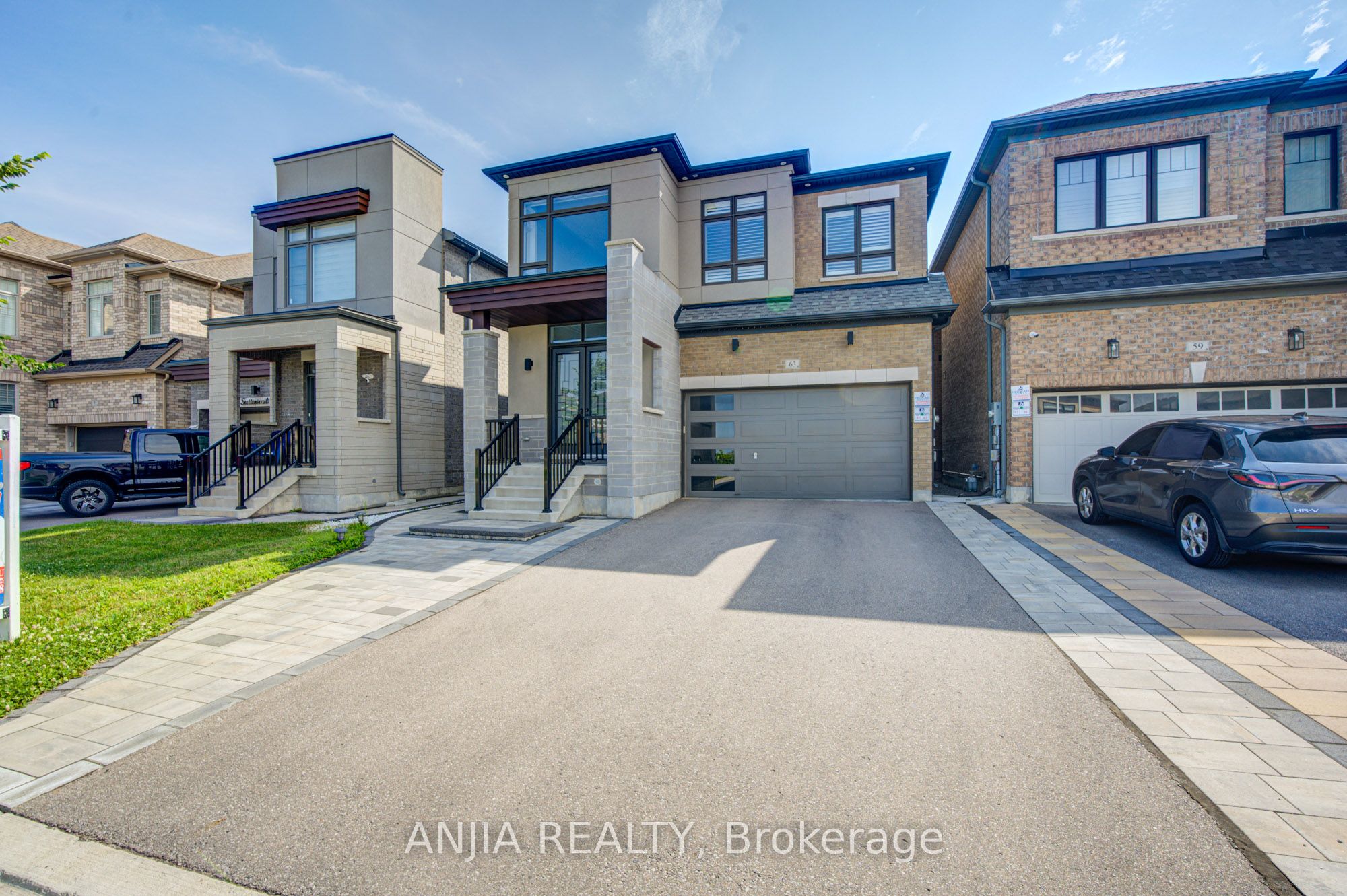 63 Suttonrail Way, Whitchurch-Stouffville, ON L4A 0E4