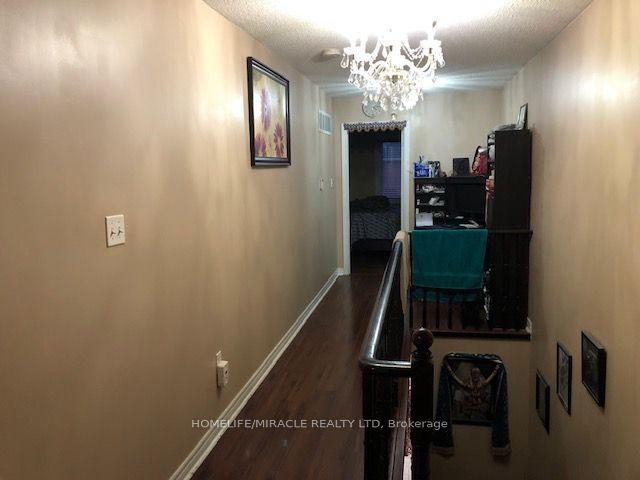 76 Jack Monkman Crescent, Markham, ON L3S 0A4 photo 3