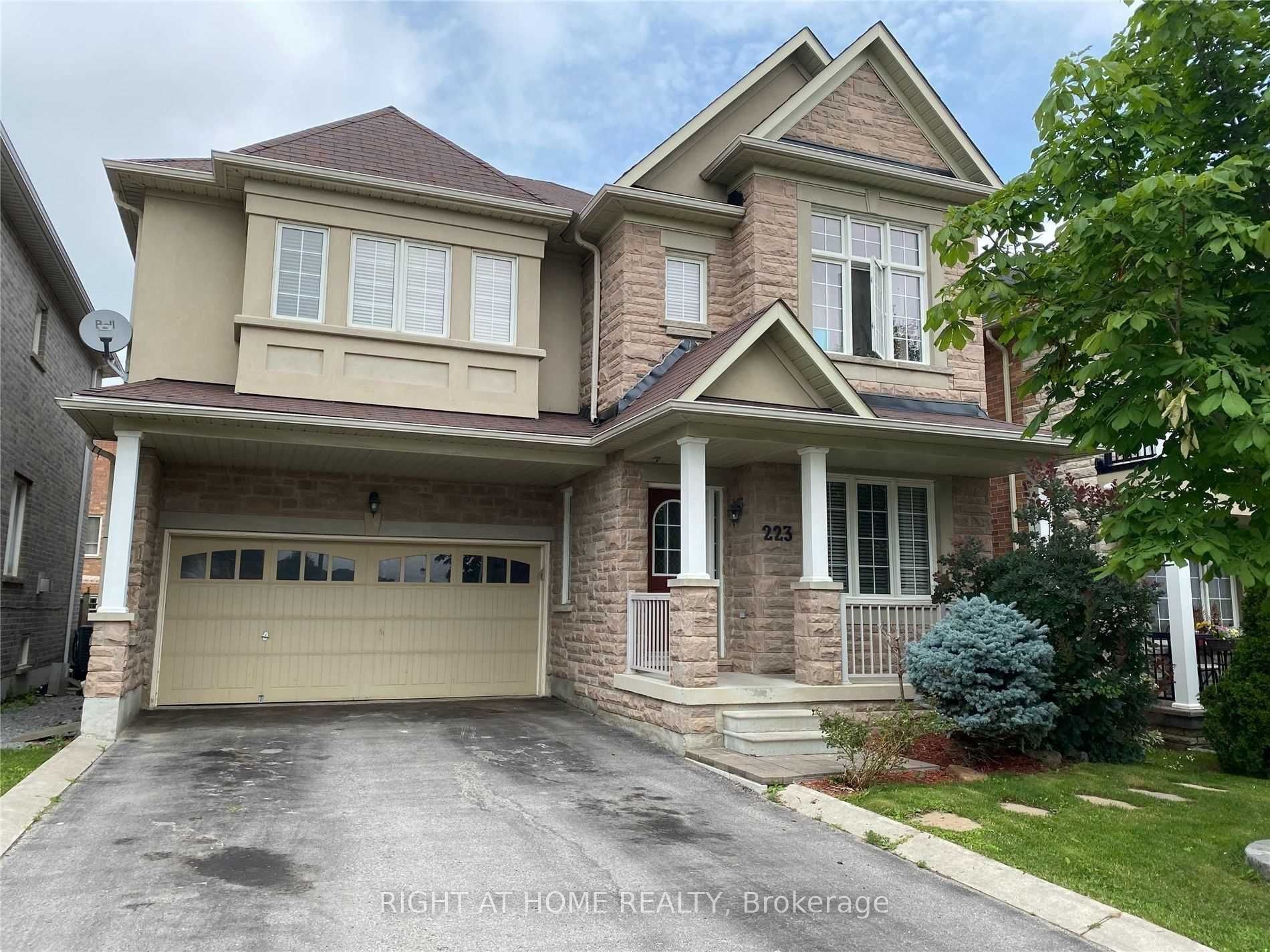 223 Woodspring Avenue Bsmt, Newmarket, ON L3X 3J4