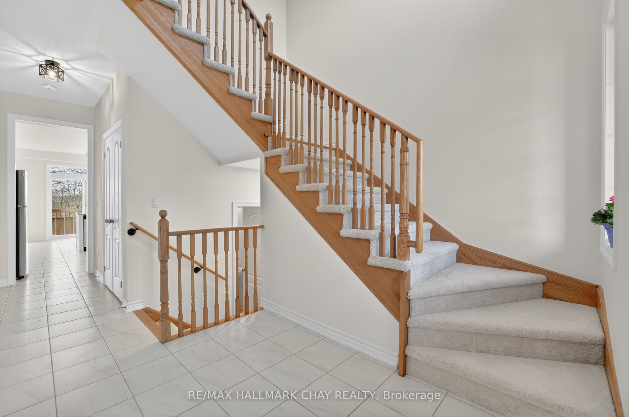 119 Cliff Thompson Court, Georgina, ON L0E 1R0 photo 4