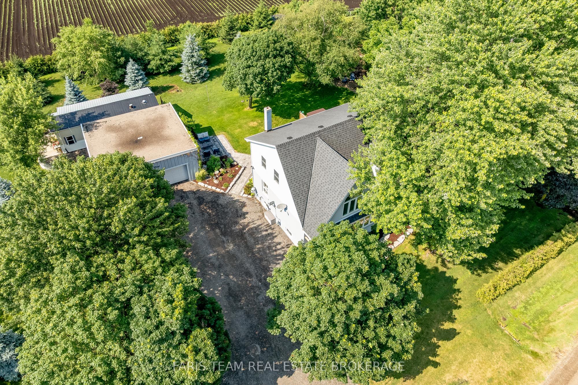 300 Juliana Road, King, ON L3Y 4V9 photo 2