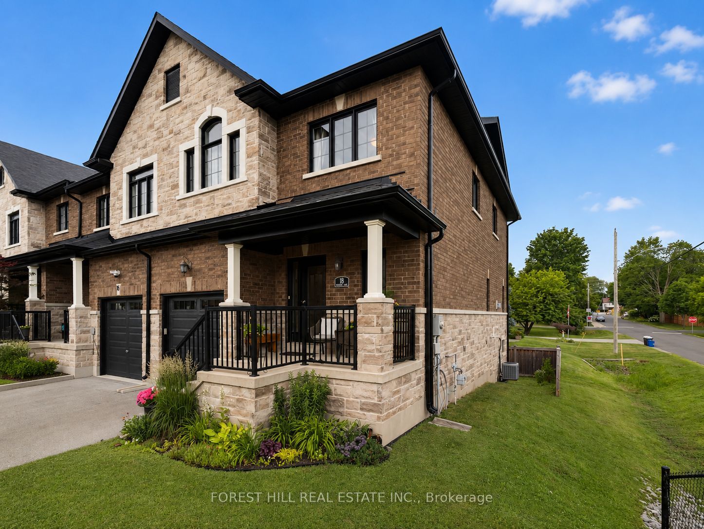 18 Charmuse Lane, East Gwillimbury, ON L9N 0N7 photo 2