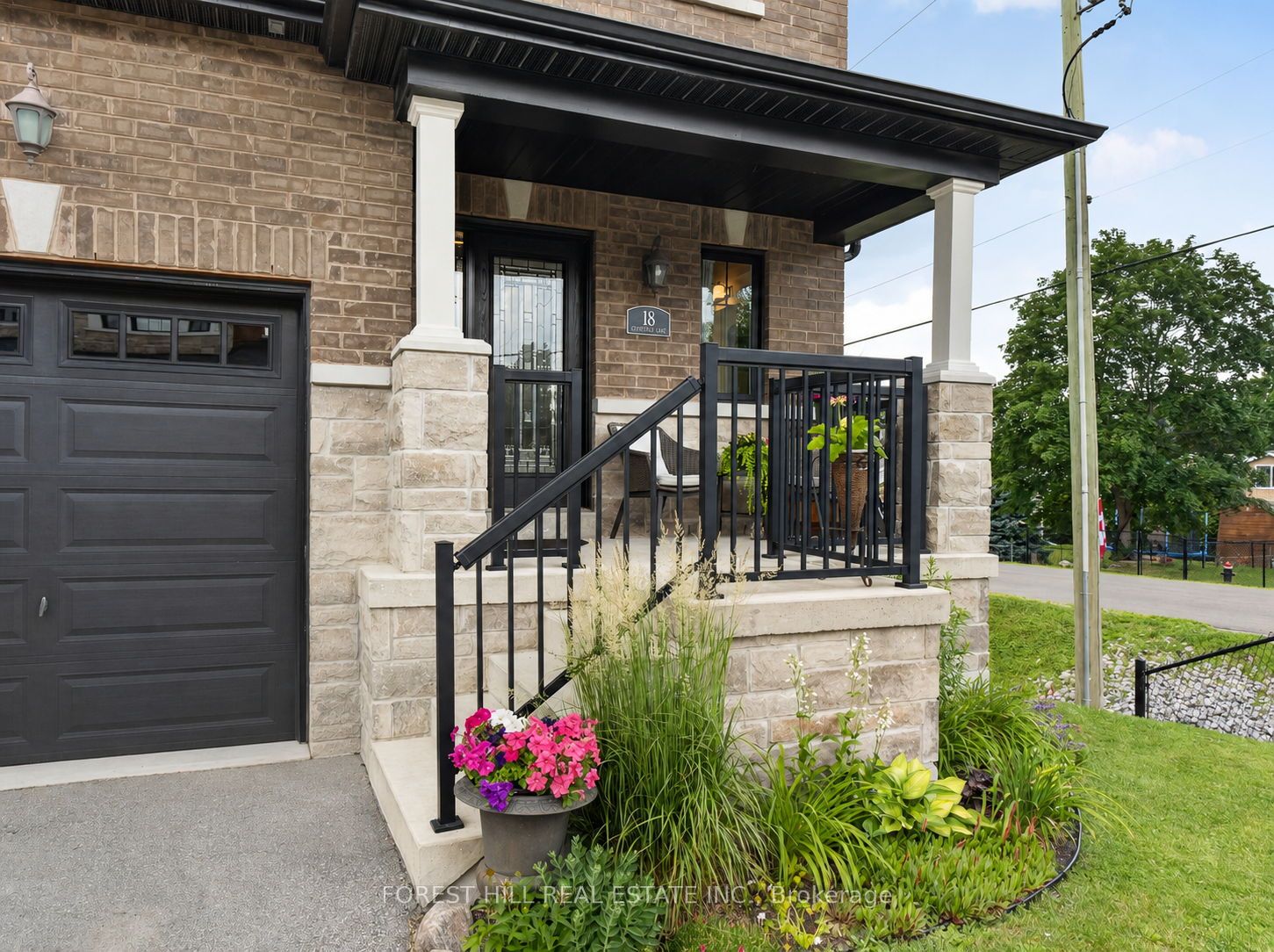18 Charmuse Lane, East Gwillimbury, ON L9N 0N7 photo 4