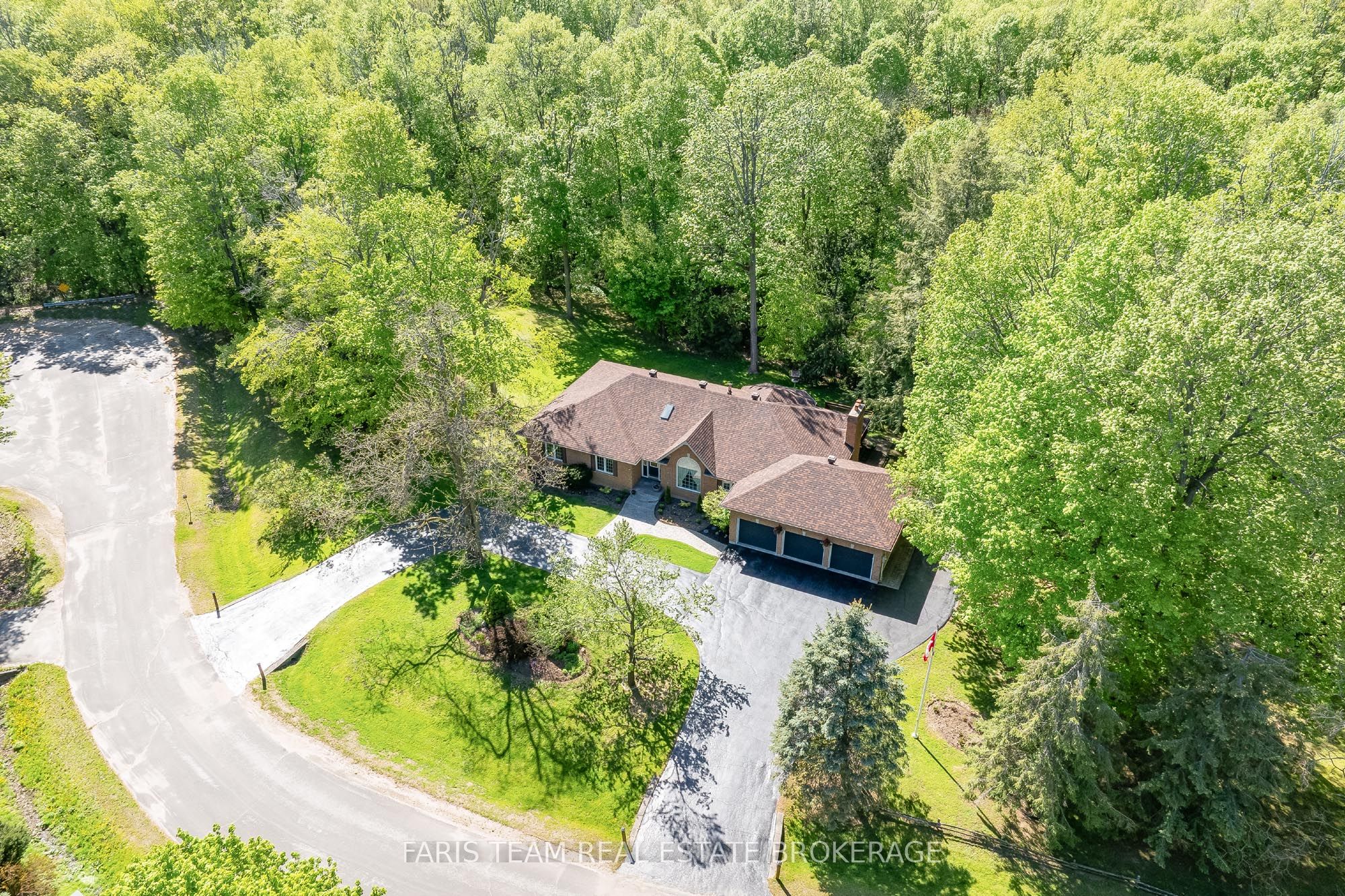 2088 Wilkinson Street, Innisfil, ON L9S 1X3 photo 3