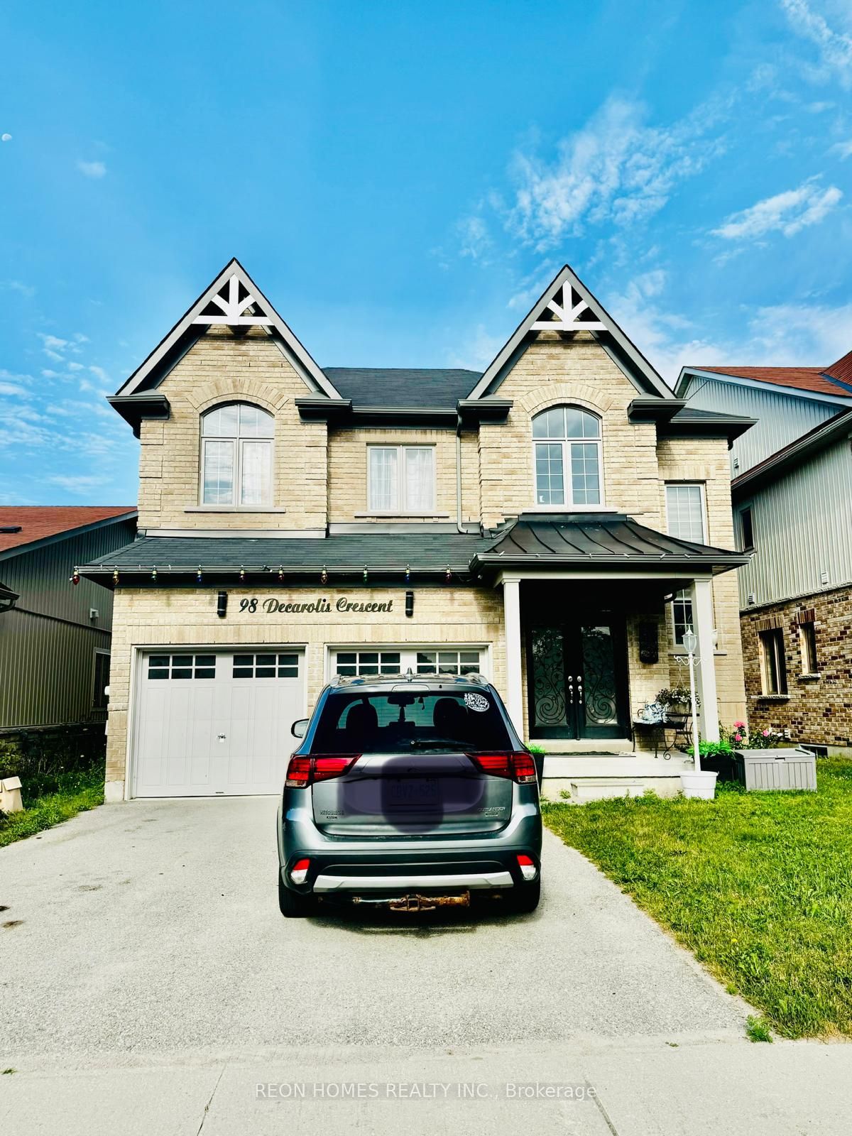 98 Decarolis Crescent, Essa, ON L0M 1B4