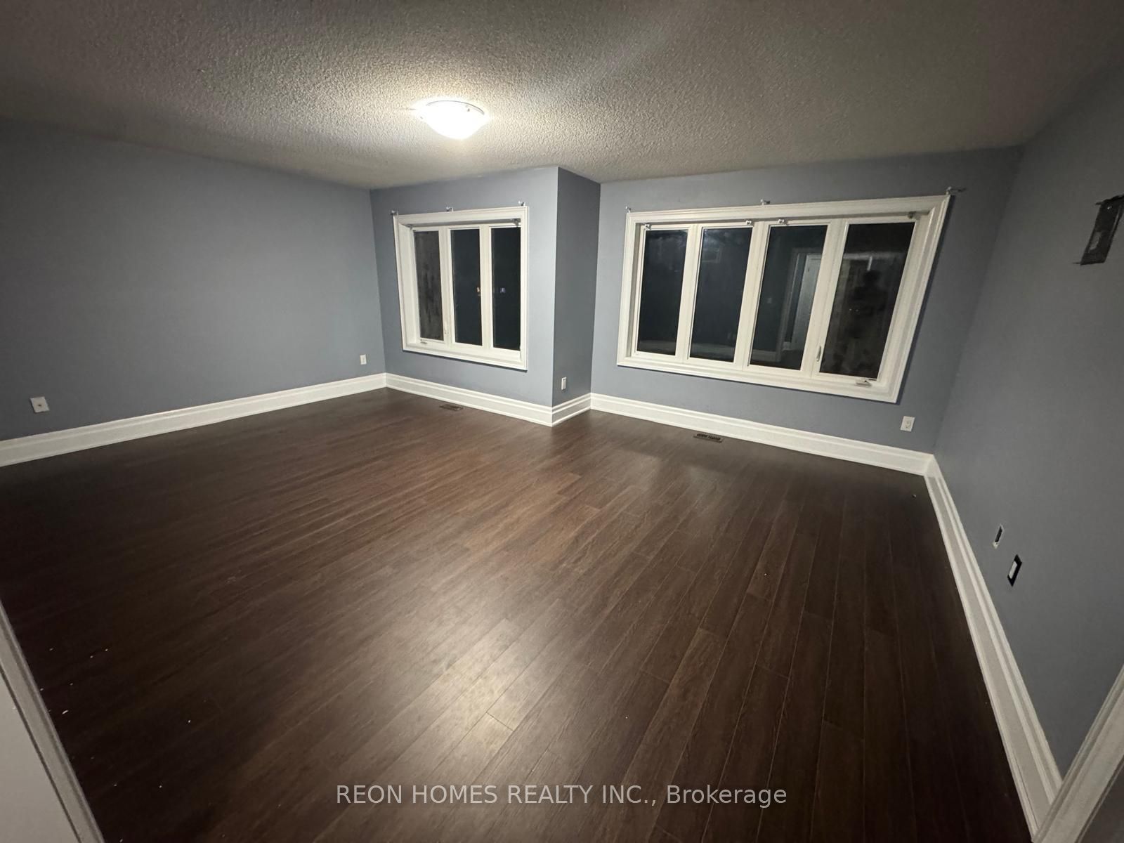 98 Decarolis Crescent, Essa, ON L0M 1B4 photo 3