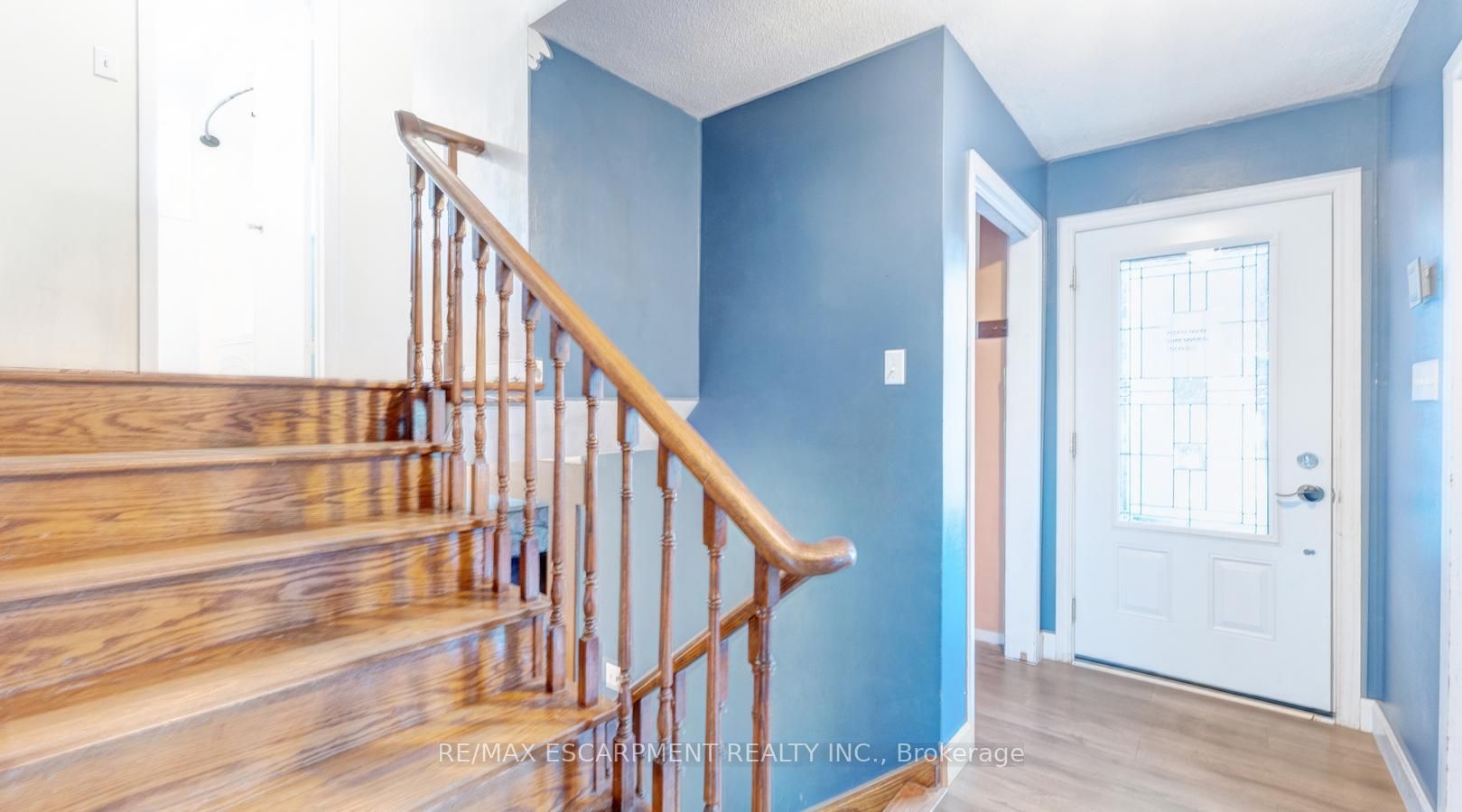 51 River Drive, Essa, ON L3W 0G8 photo 3