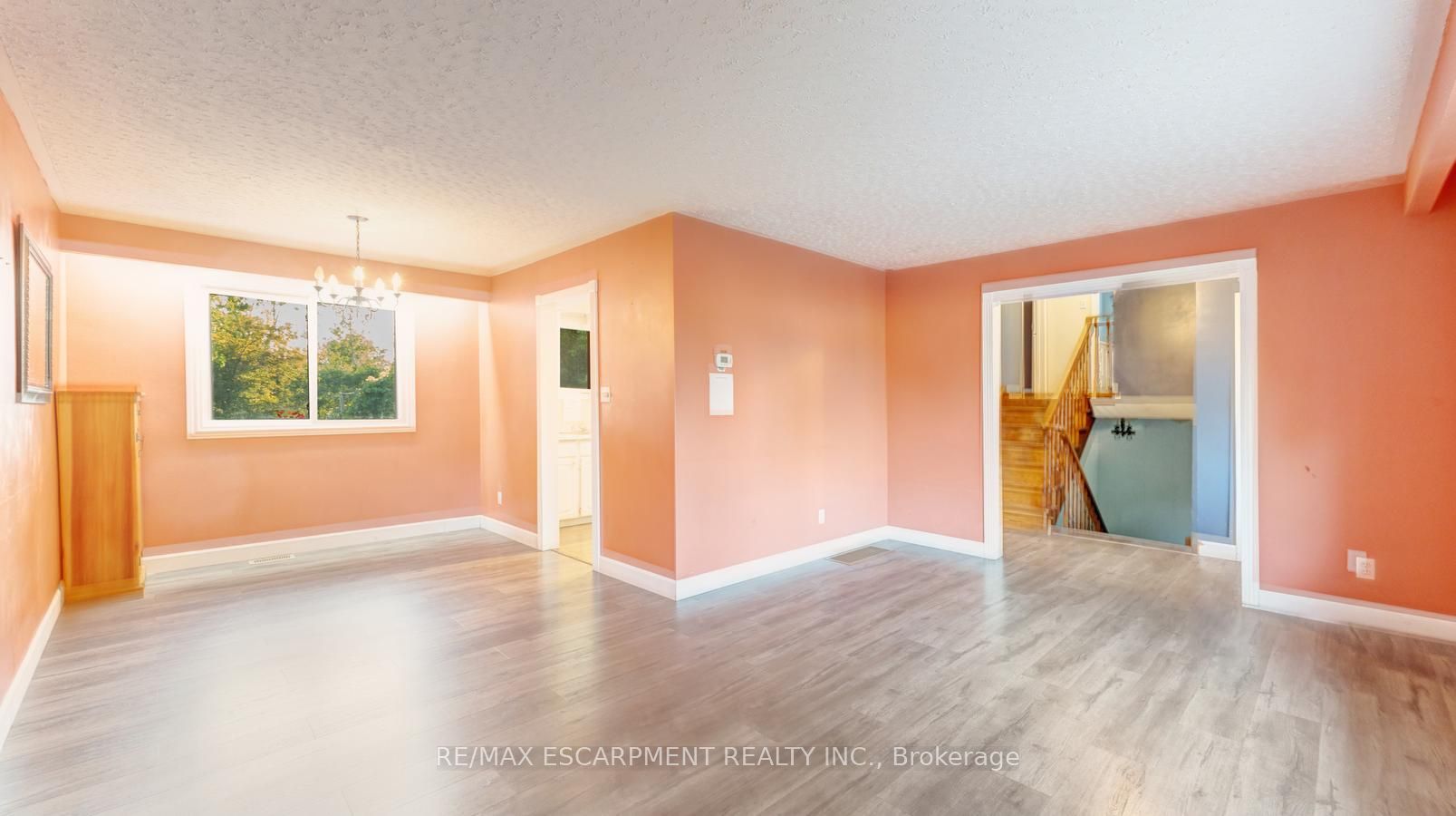 51 River Drive, Essa, ON L3W 0G8 photo 4