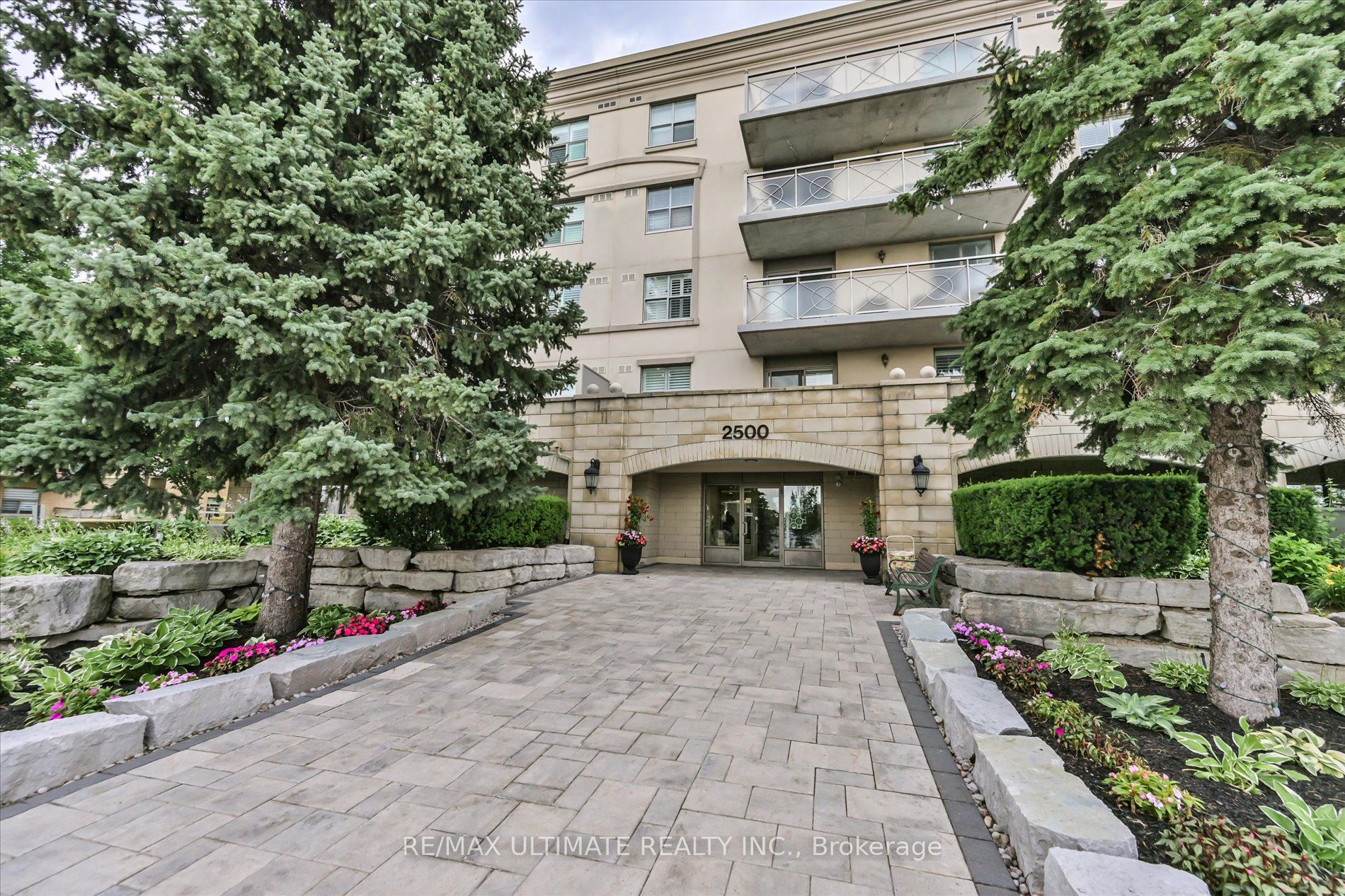 2500 Rutherford Road 307, Vaughan, ON L4K 5N7 photo 4