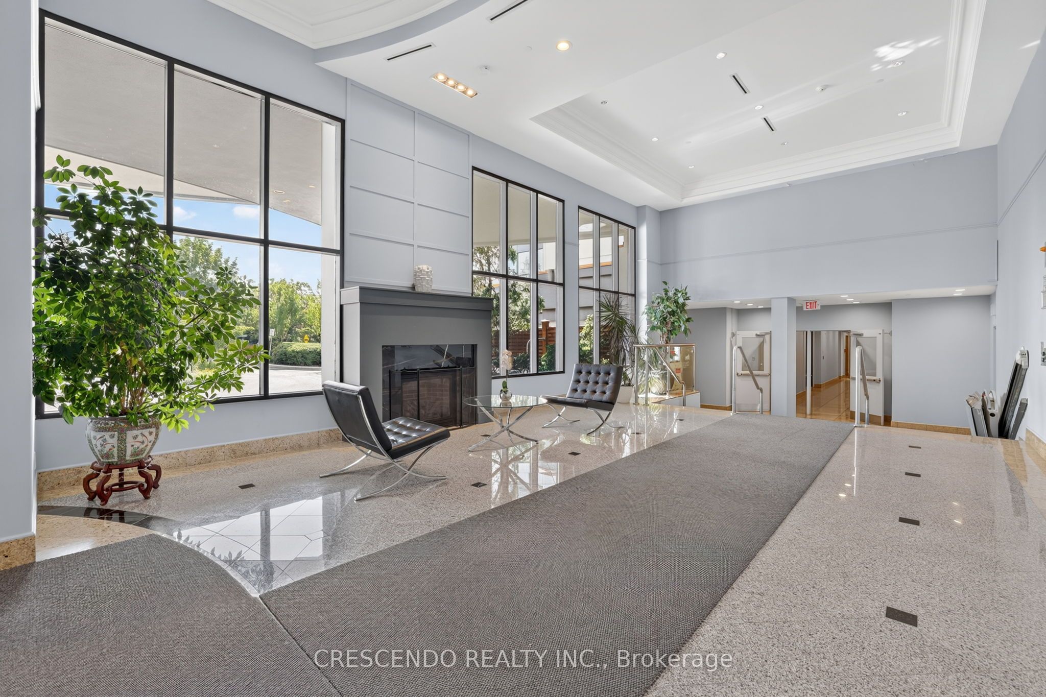 11121 Yonge Street 306, Richmond Hill, ON L4C 0S7 photo 3