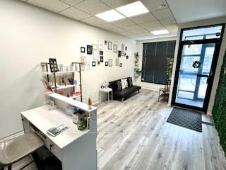 1000 Portage Parkway 807, Vaughan, ON L4K 0L1