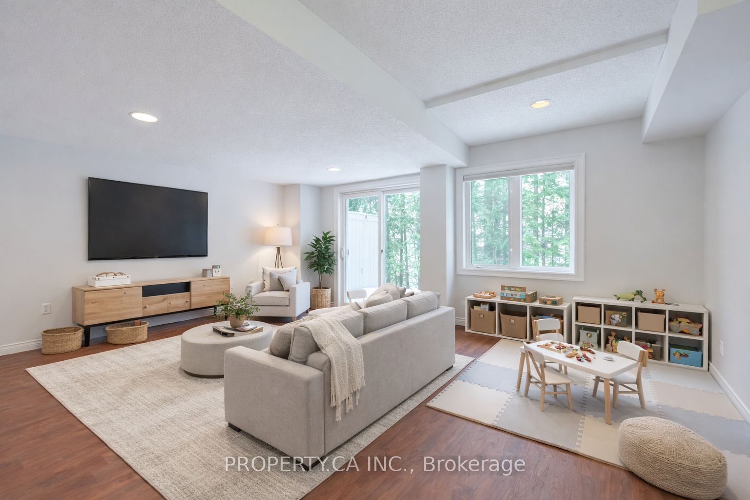 1051 On Bogart Circle 46, Newmarket, ON L3Y 8T4 photo 3