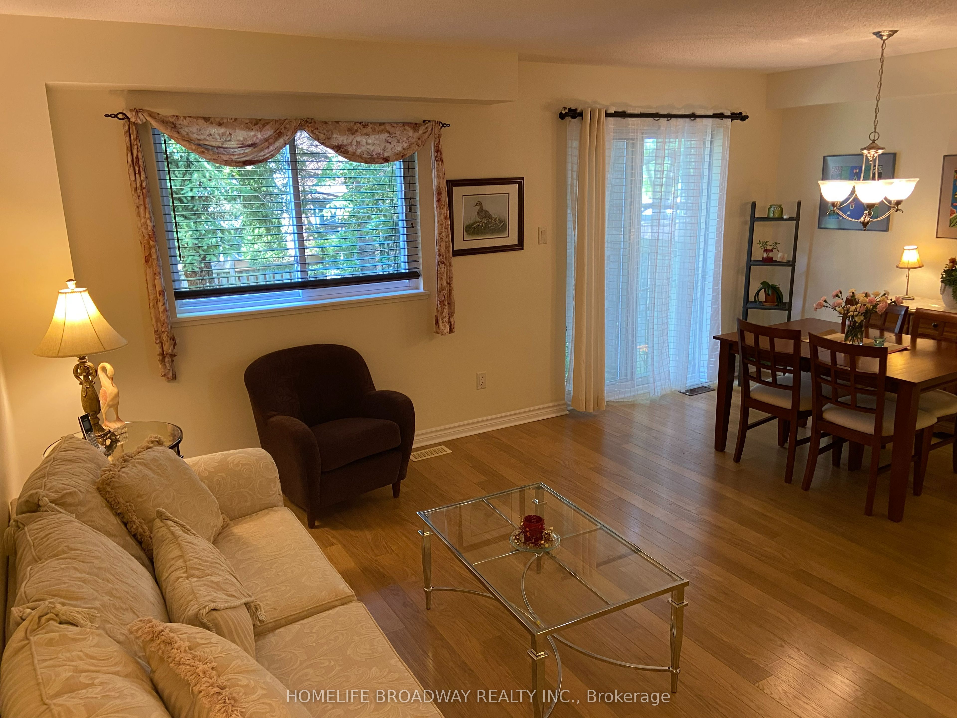 517 Jack Giles Circle 26, Newmarket, ON L3X 1X8 photo 4