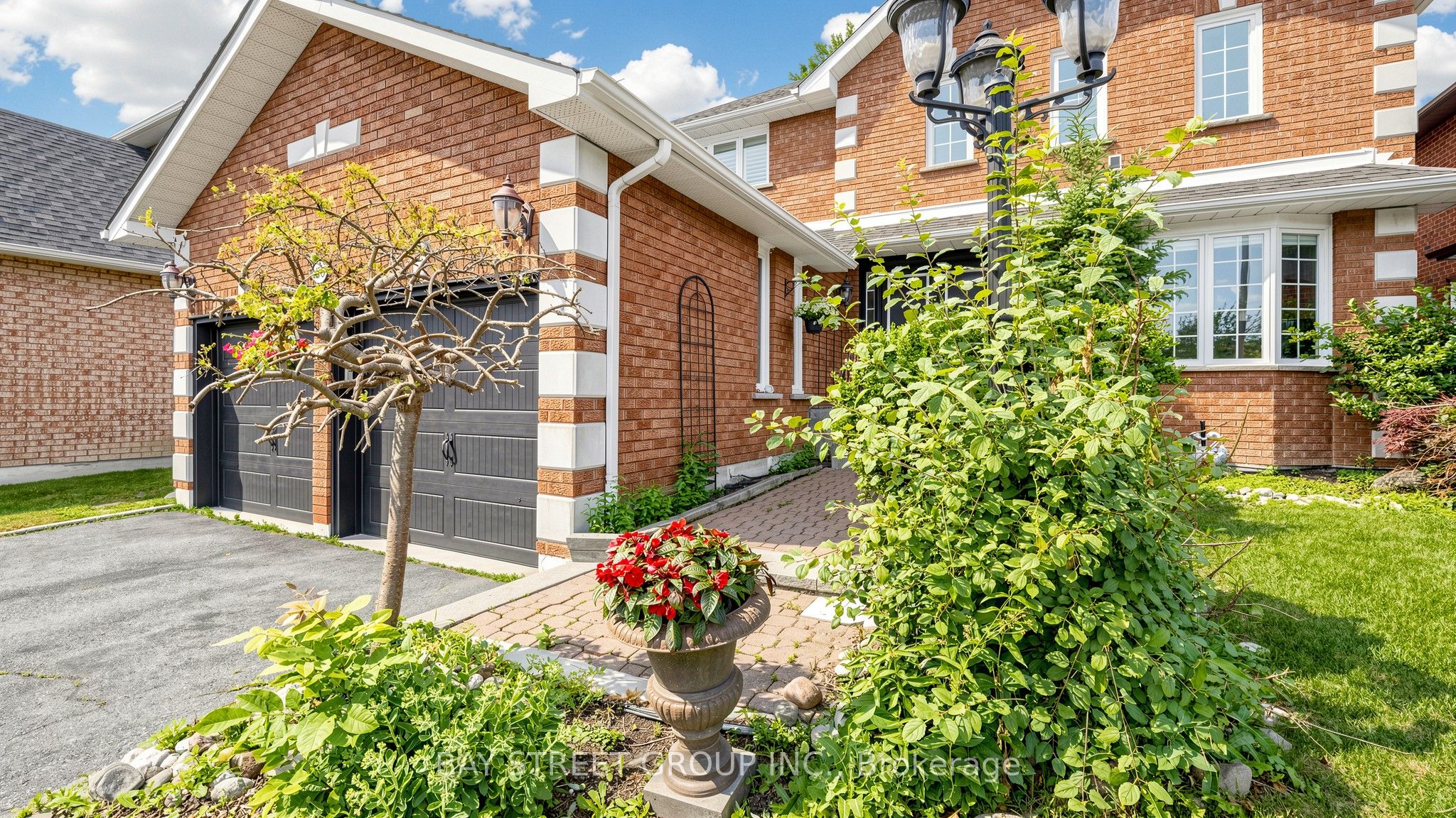 26 Kew Gardens, Richmond Hill, ON L4B 1R6 photo 3