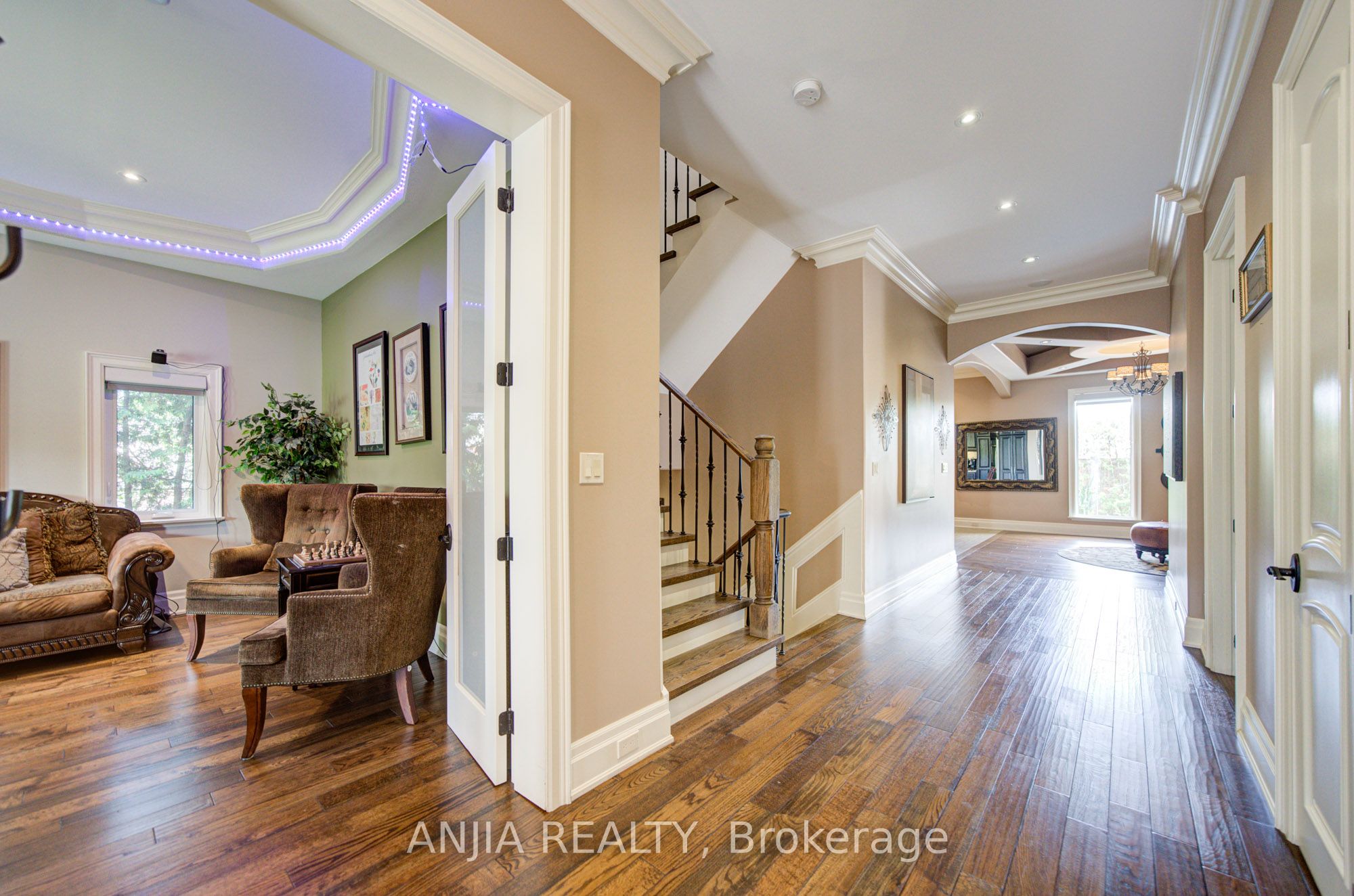 452 Fernleigh Circle S, Richmond Hill, ON L4C 1E6 photo 4