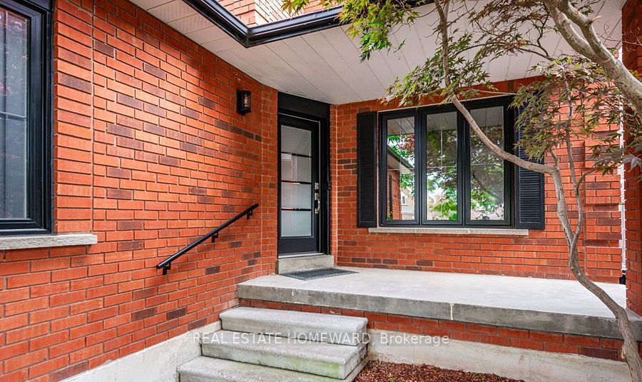 822 Firth Court Main2nd, Newmarket, ON L3Y 8H7 photo 2