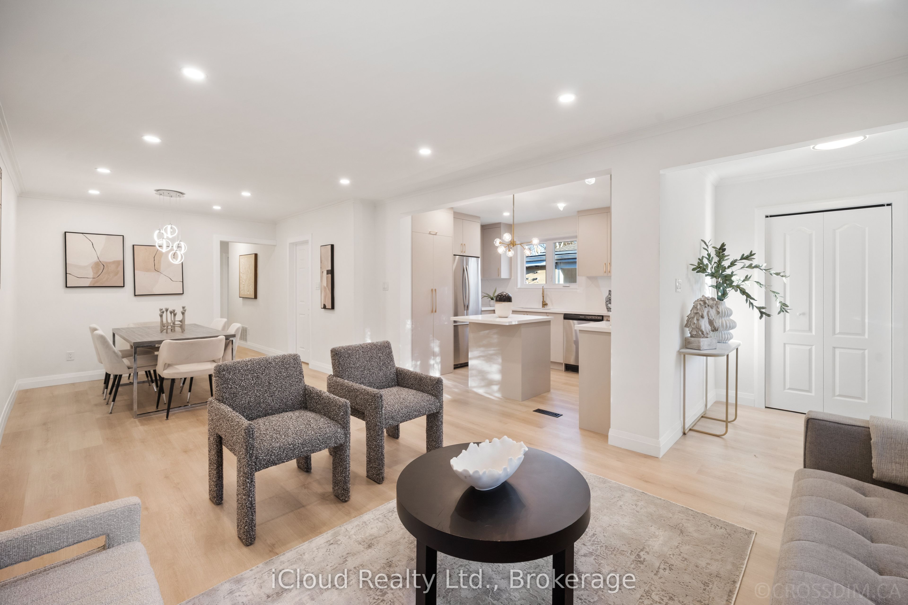 107 Bayview Parkway, Newmarket, ON L3Y 3W2 photo 5