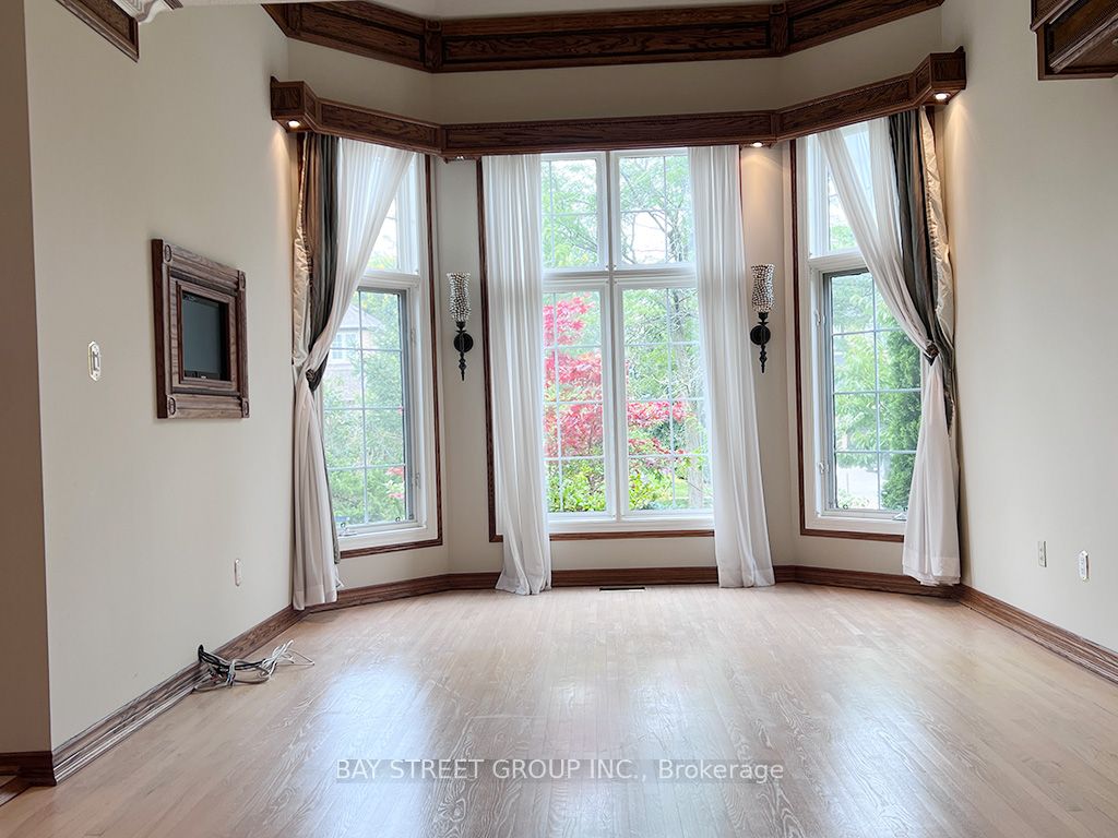 49 Forester Crescent, Markham, ON L6C 1V2 photo 3
