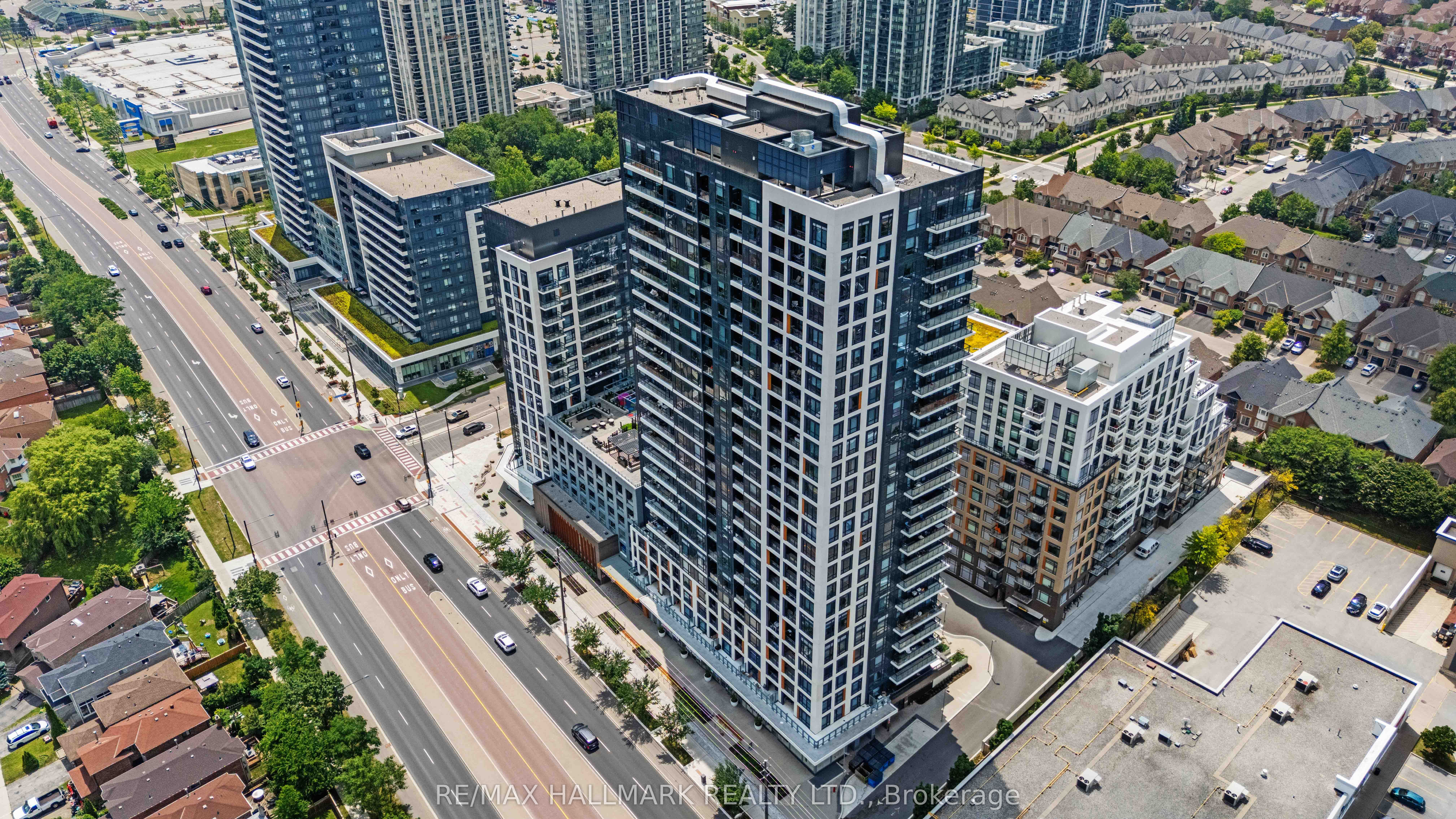 7950 Bathurst Street 1812, Vaughan, ON L4J 0L4 photo 3