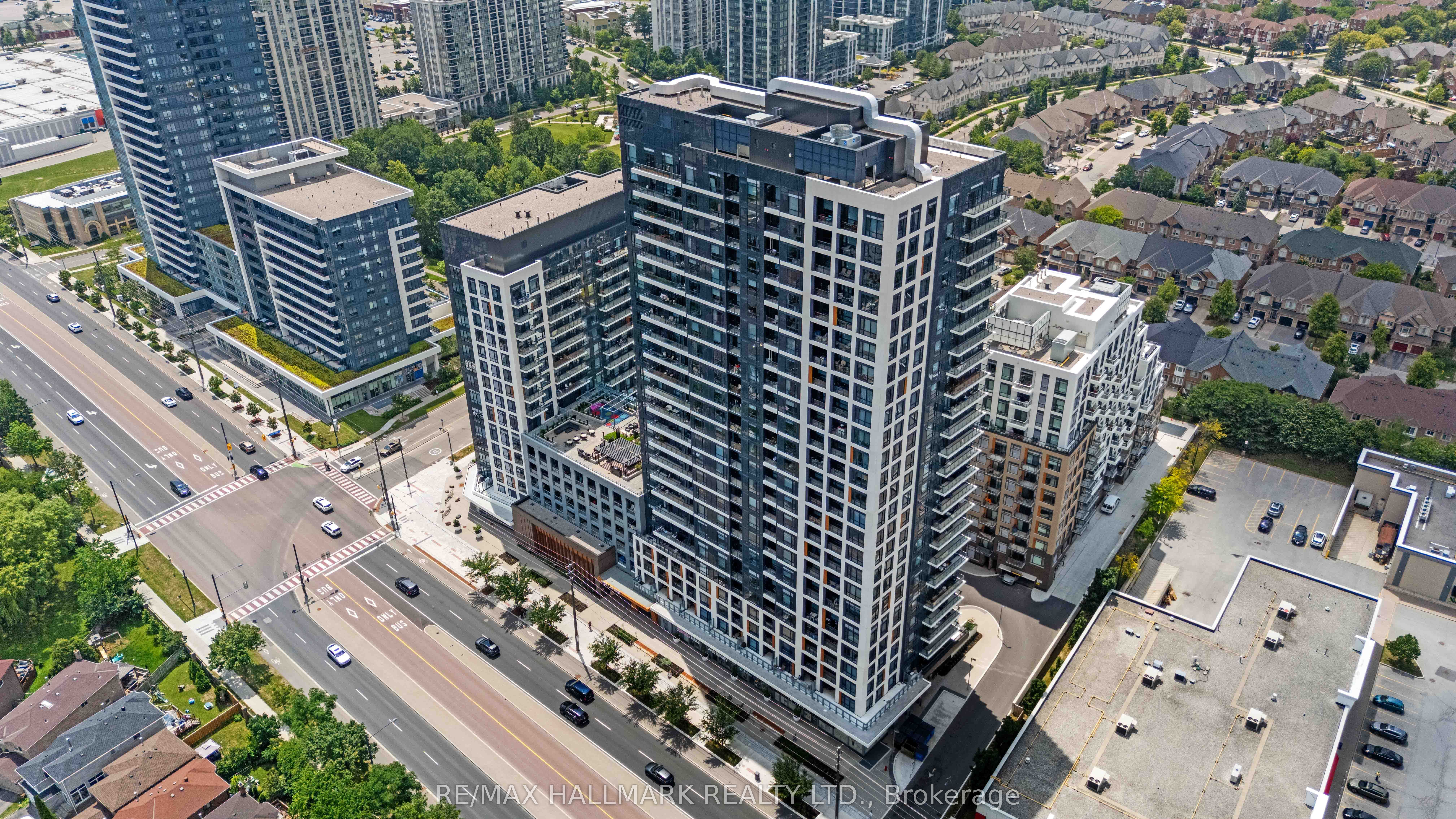 7950 Bathurst Street 1812, Vaughan, ON L4J 0L4 photo 4