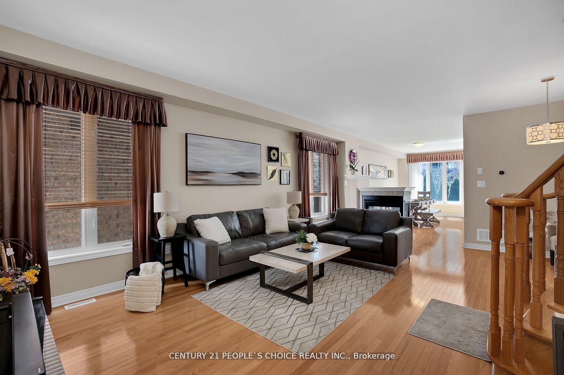 160 Carrier Cres Crescent, Vaughan, ON L6A 0T2 photo 2