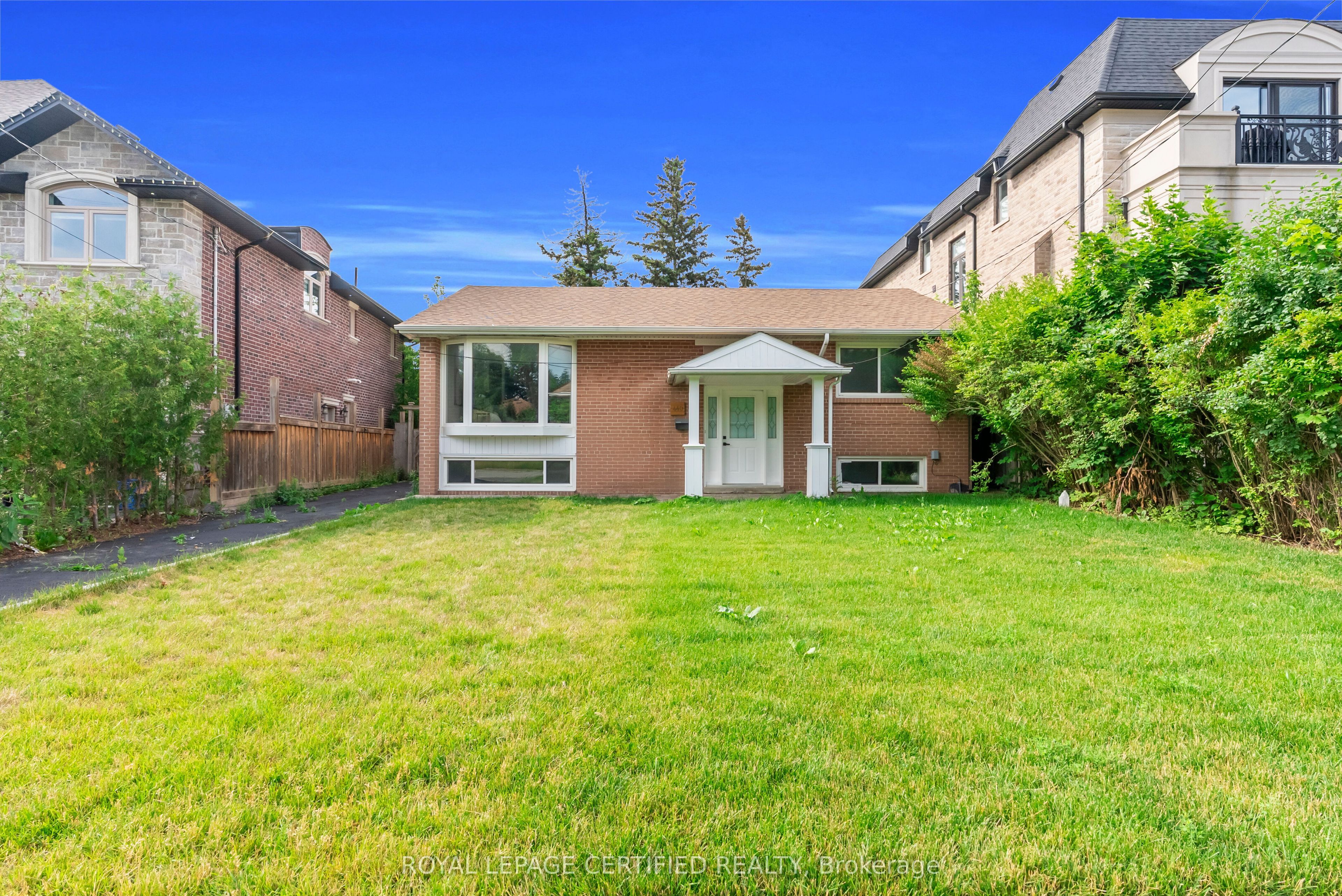 448 Fernleigh Circle S, Richmond Hill, ON L4C 1E6 photo 4