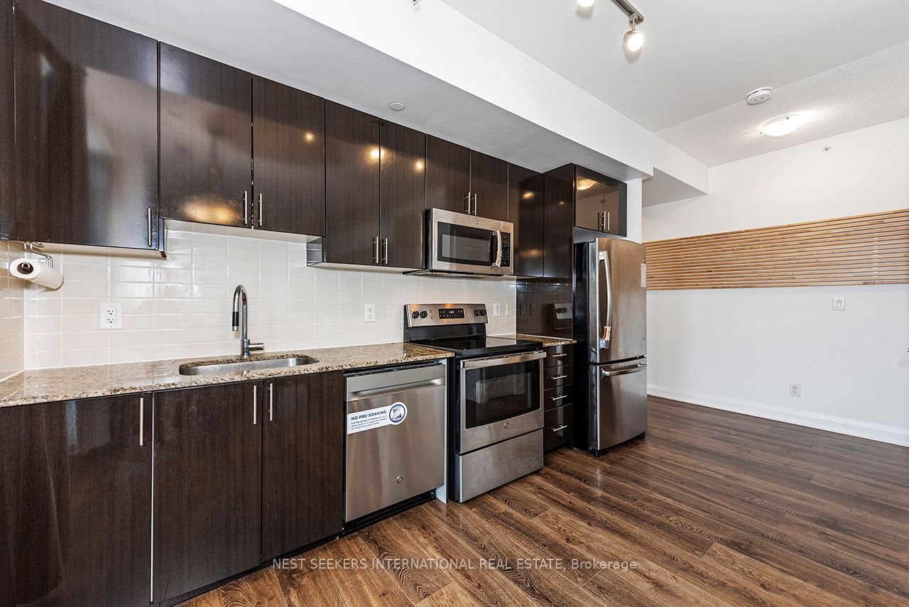 7165 Yonge Street 733, Markham, ON L3T 0C9 photo 2