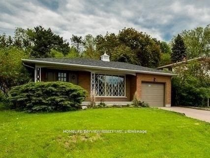 32 blue spruce Lane, Markham, ON L3T 3W9