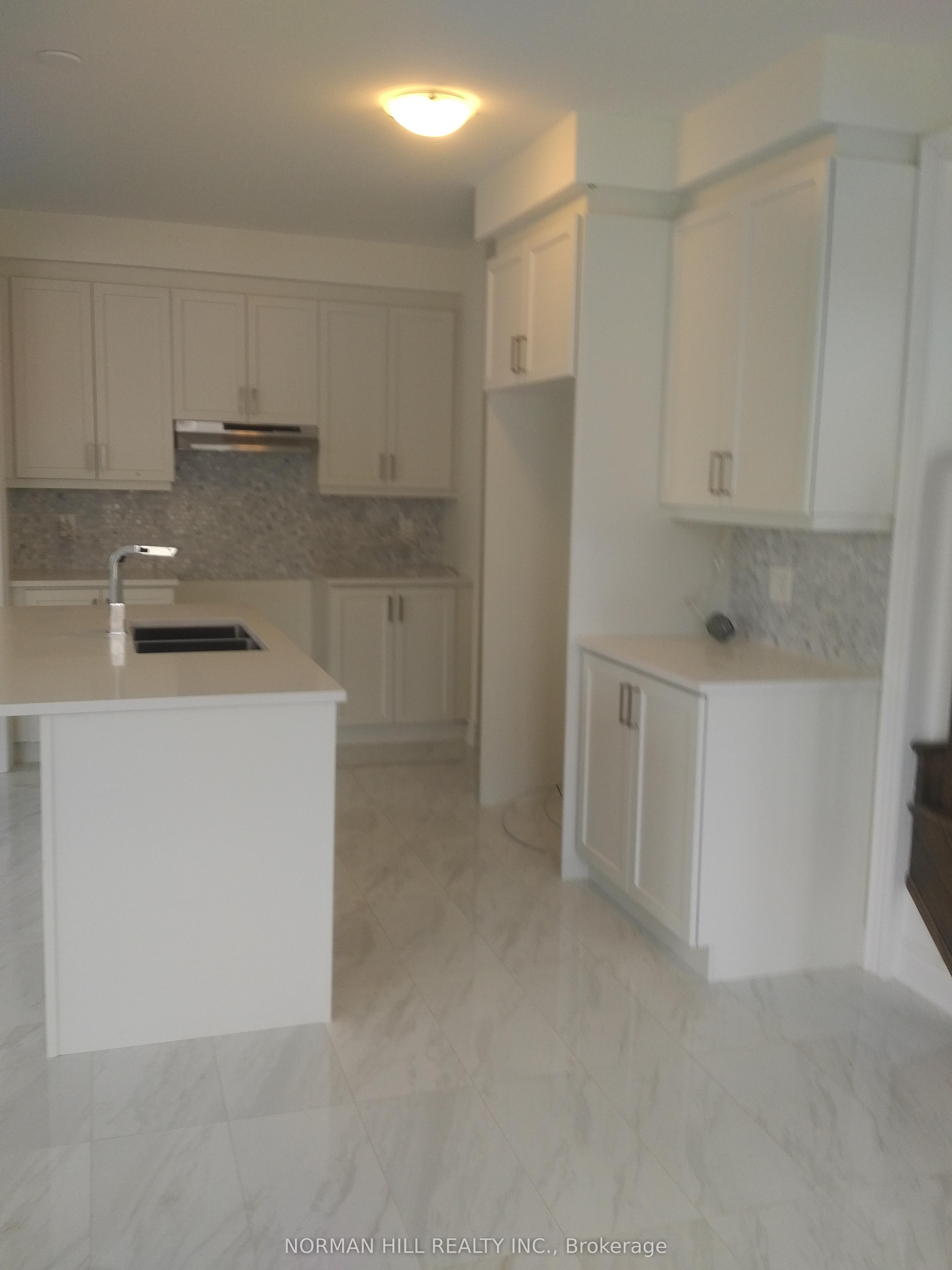 101 Hartney Drive, Richmond Hill, ON L4S 0K6 photo 5
