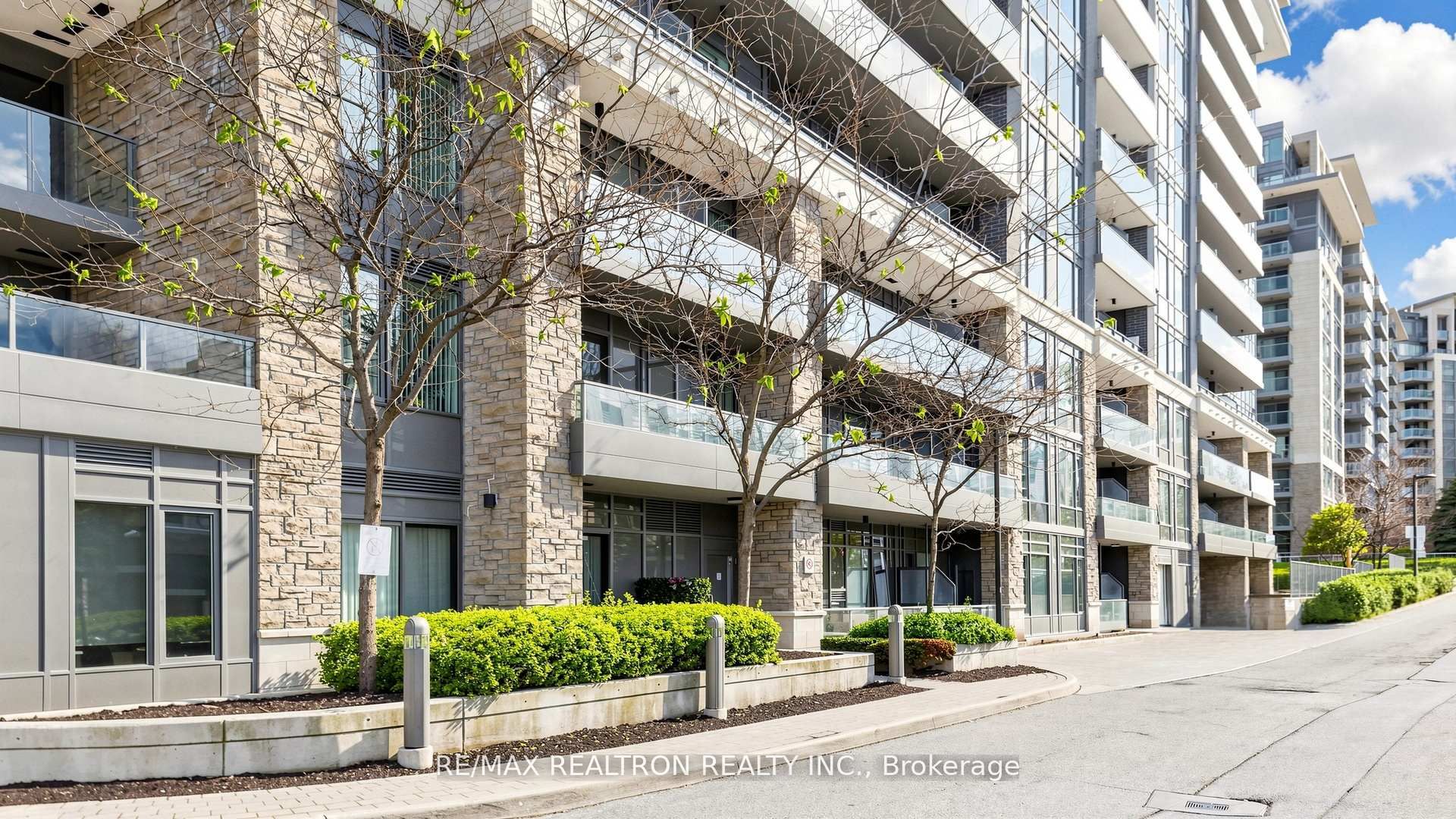 277 South Park Road 203, Markham, ON L3T 0B7 photo 4