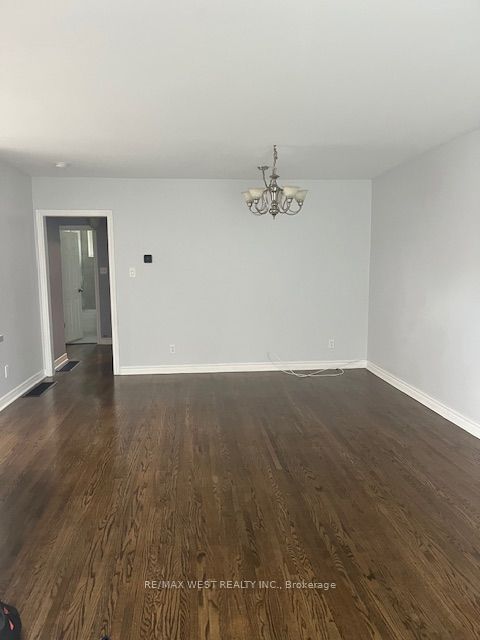 241 Ashlar Road, Richmond Hill, ON L4C 2W7 photo 5