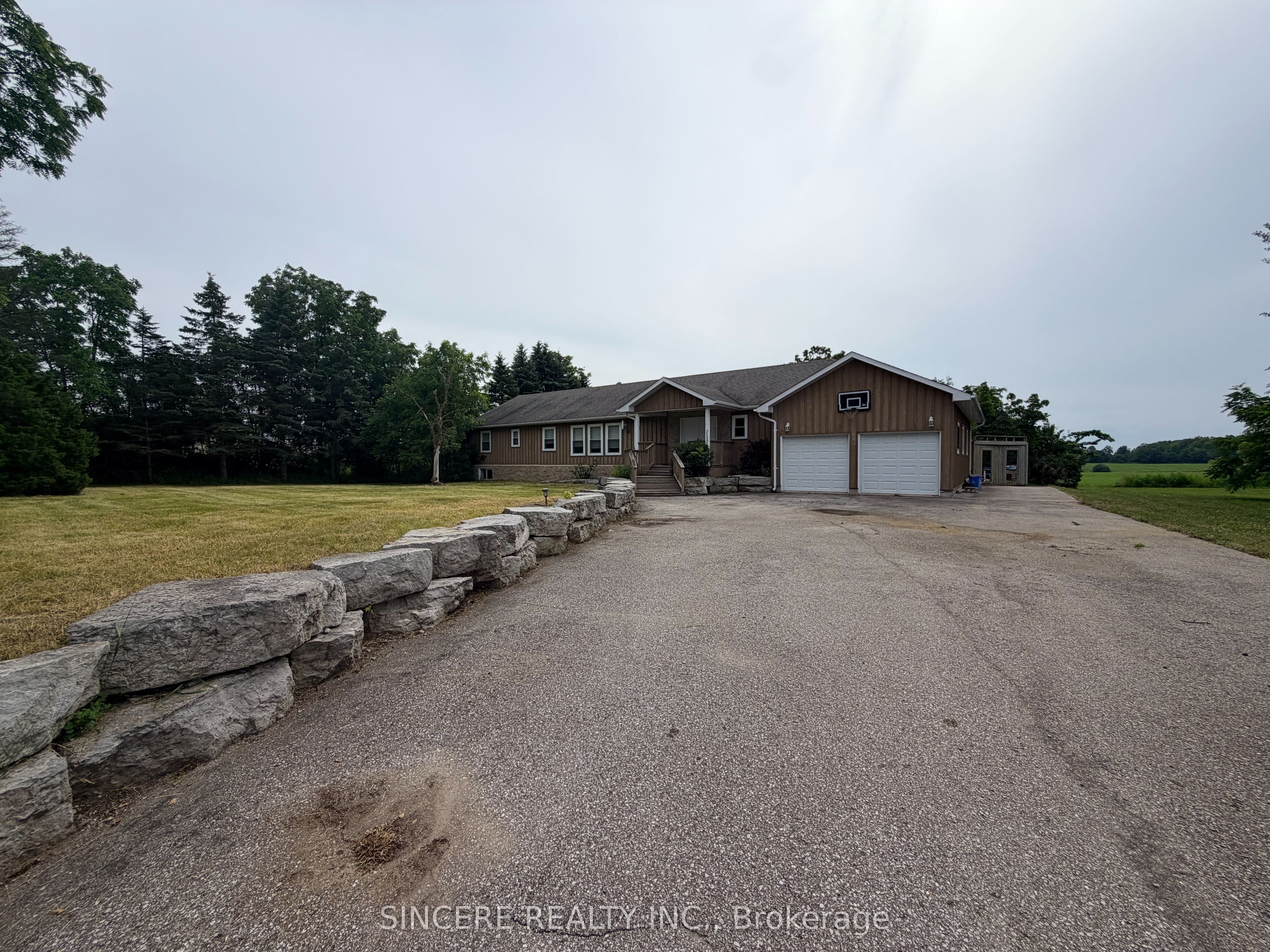 7132 County Rd 27 Road, Essa, ON L0L 2N2 photo 2