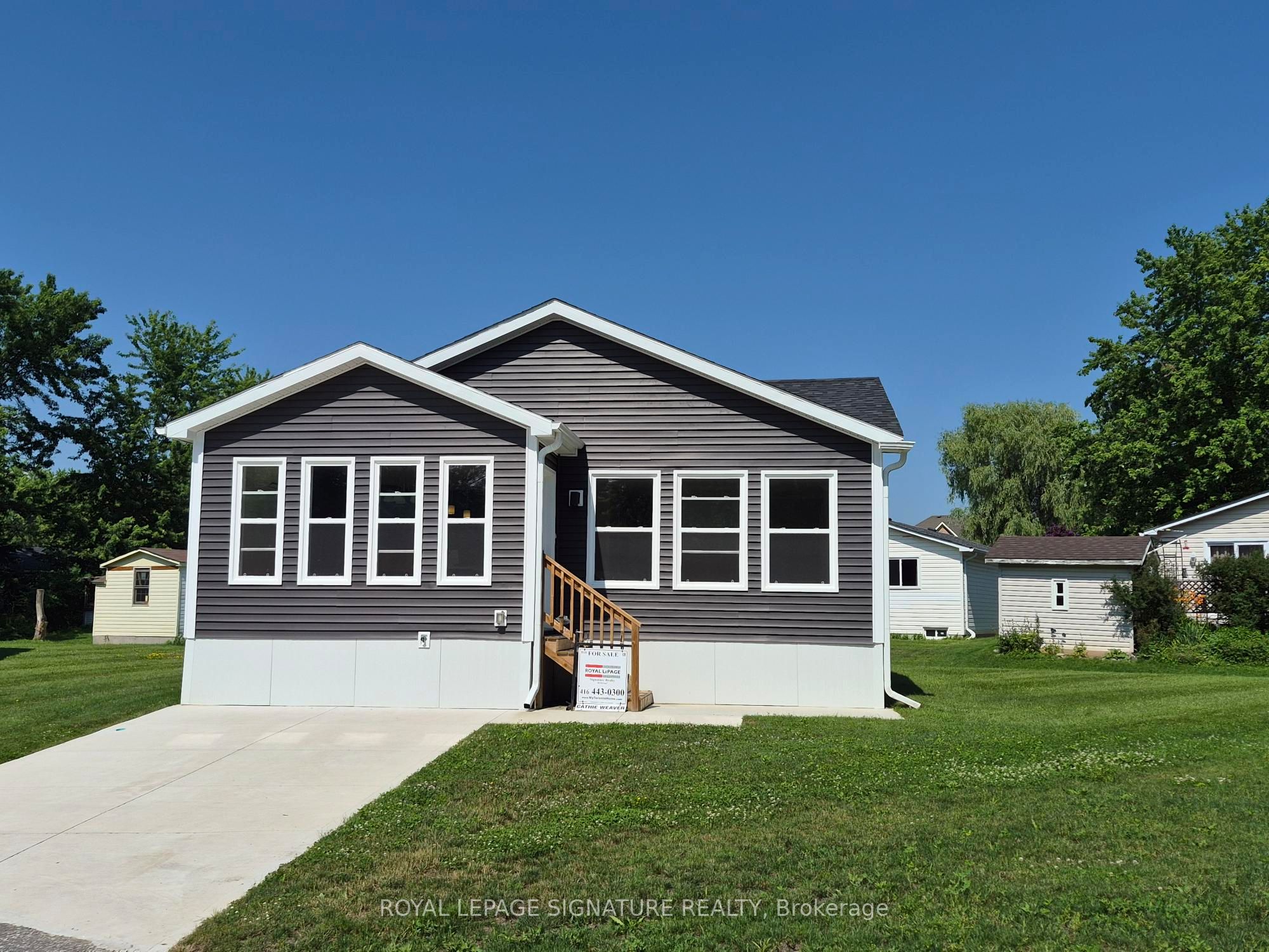 18 Briarwood Place, Innisfil, ON L0L 1L0 photo 2