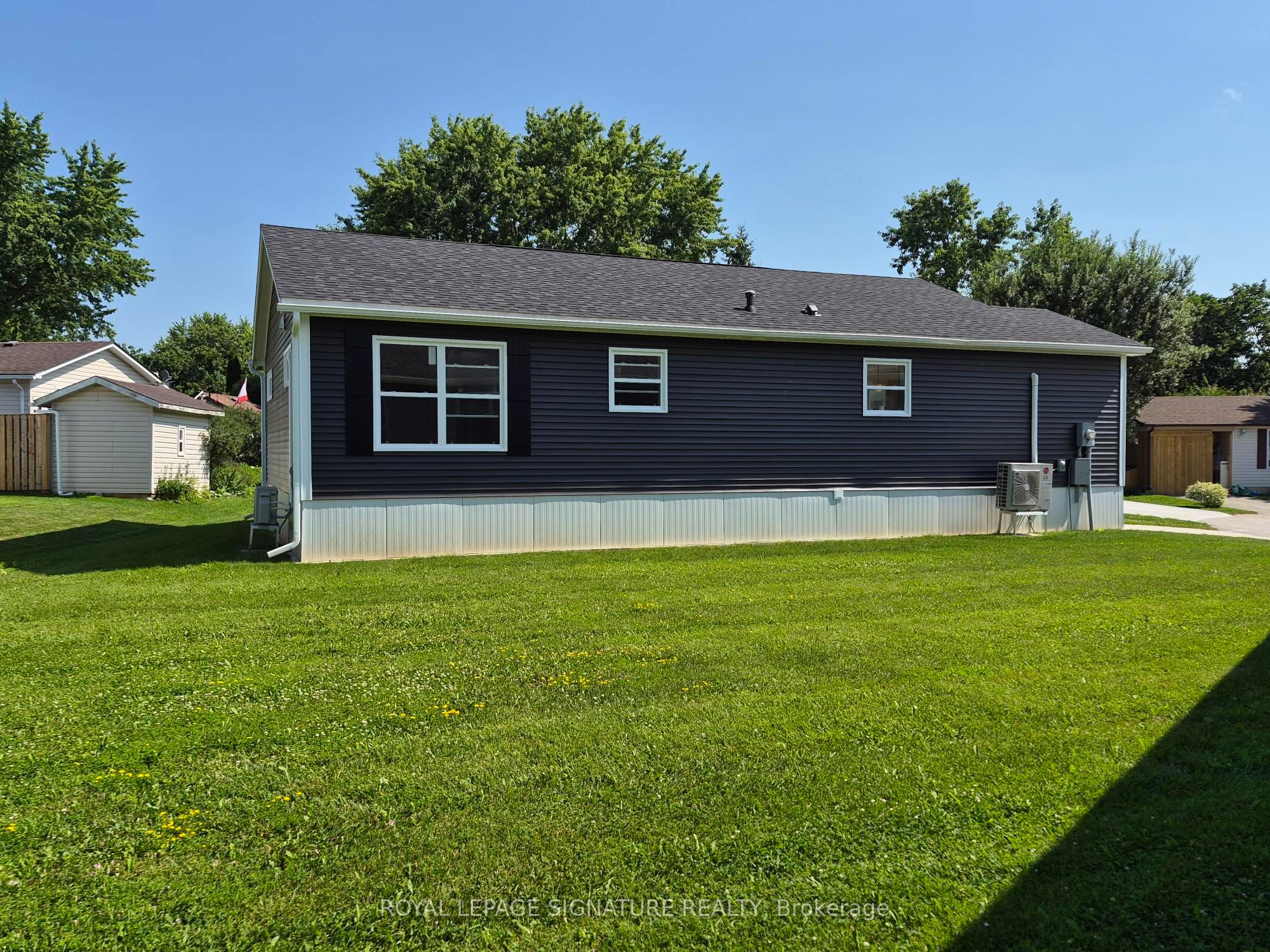 18 Briarwood Place, Innisfil, ON L0L 1L0 photo 5