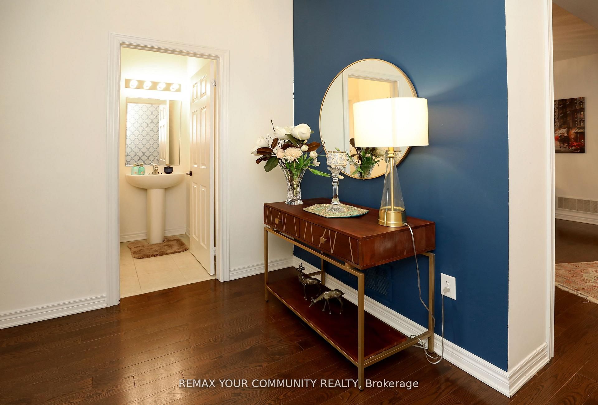 39 Kavanagh Avenue, East Gwillimbury, ON L9N 0P6 photo 4