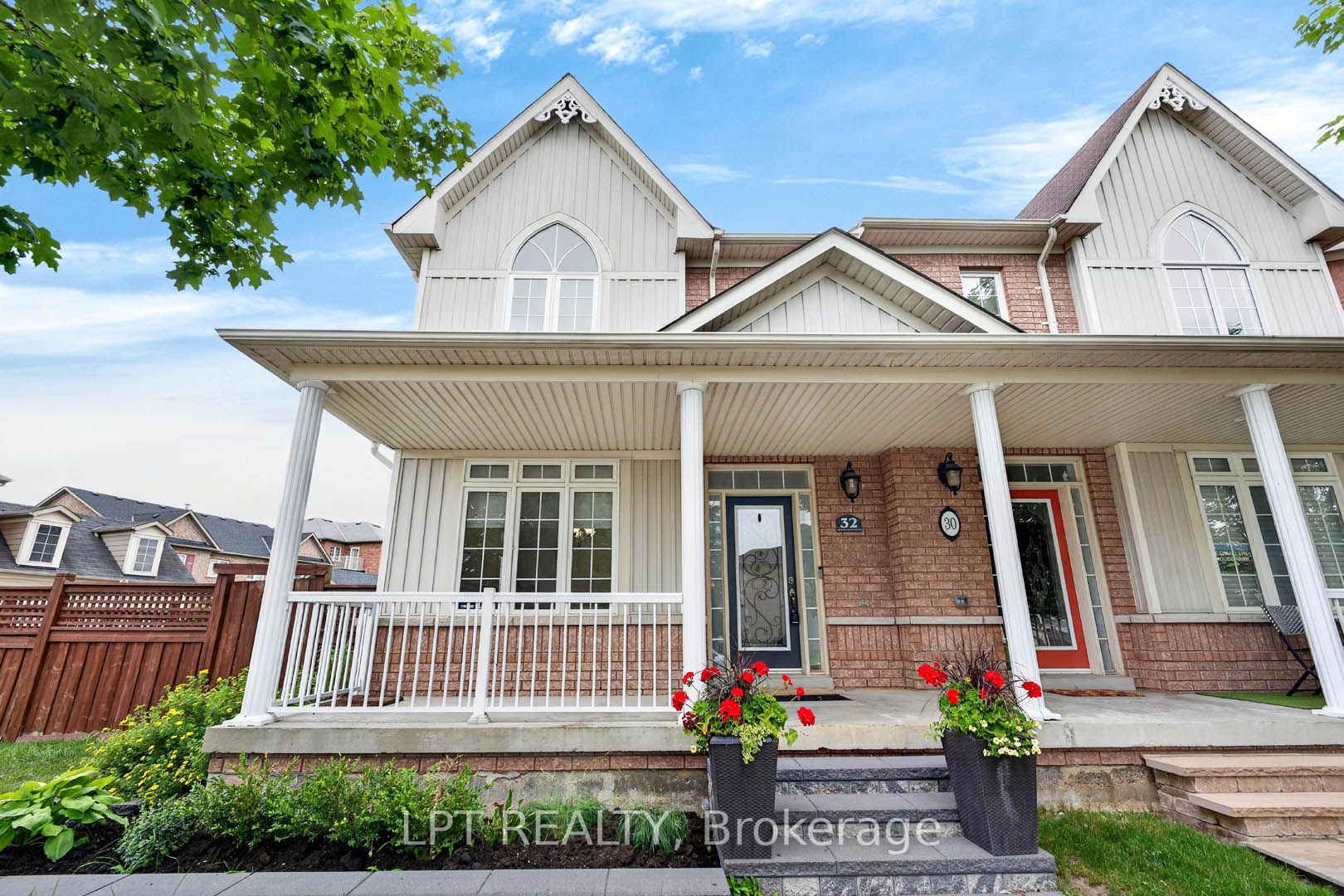 32 William Gaspar Court, Markham, ON L6B 1H8