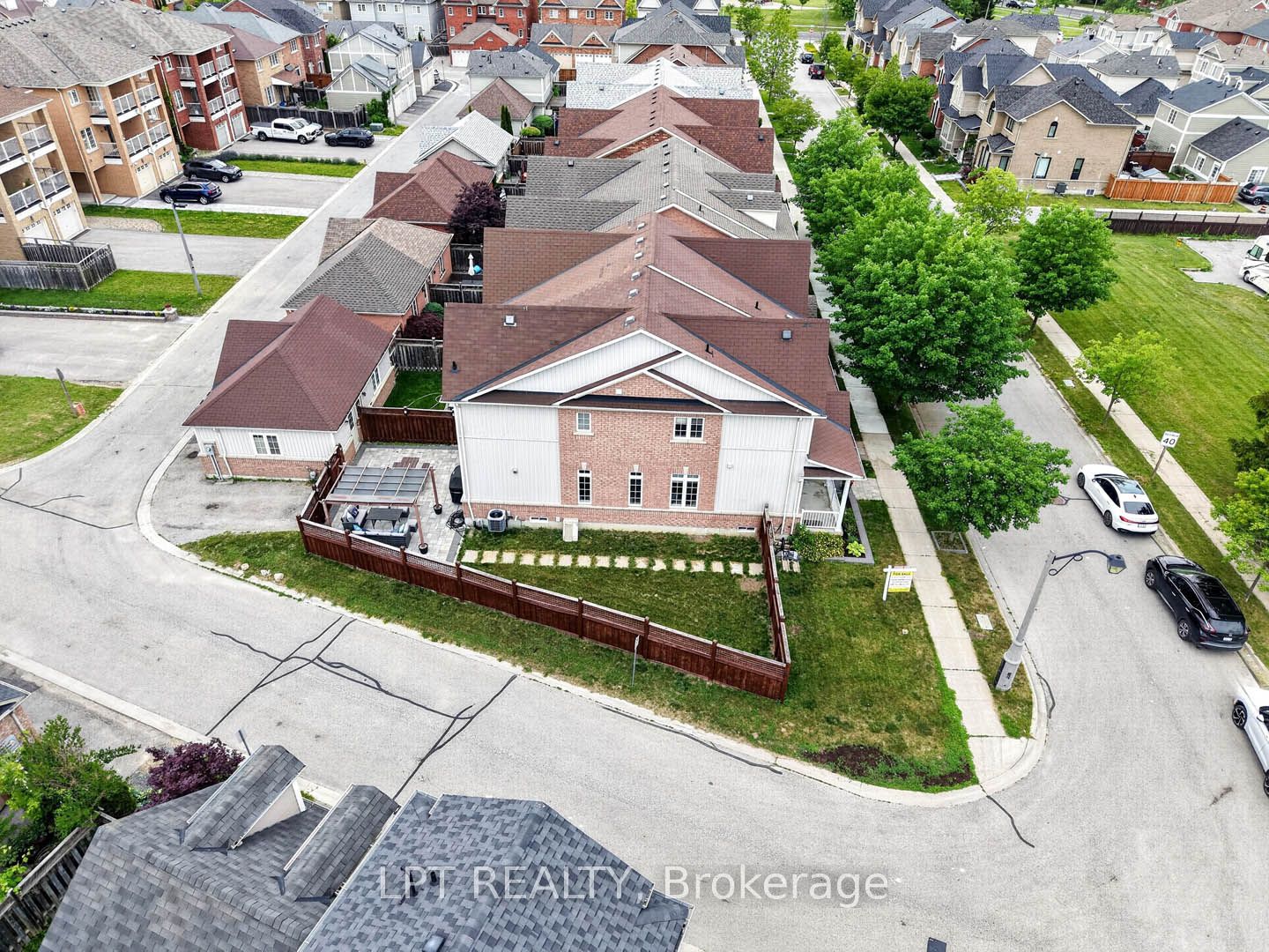 32 William Gaspar Court, Markham, ON L6B 1H8 photo 5